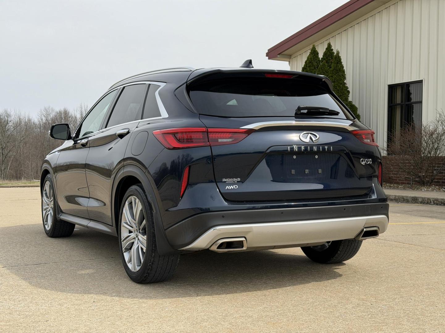 2020 BLUE /Black Infiniti QX50 PURE AWD (3PCAJ5M34LF) with an 2.0L 4 Cyl. engine, CVT transmission, located at 2990 Old Orchard Rd., Jackson, MO, 63755, 37.354214, -89.612106 - 2020 Infiniti QX50 Pure 1-Owner 47xxx miles All Wheel Drive 2.0L 4 Cyl. Automatic Leather Navigation Power/Heated/Cooled Seats Backup Camera Sunroof Bluetooth Remote Start Cruise Power Windows/Locks/Mirrors We have financing available and we accept trades! Fill out a credit applicatio - Photo#12