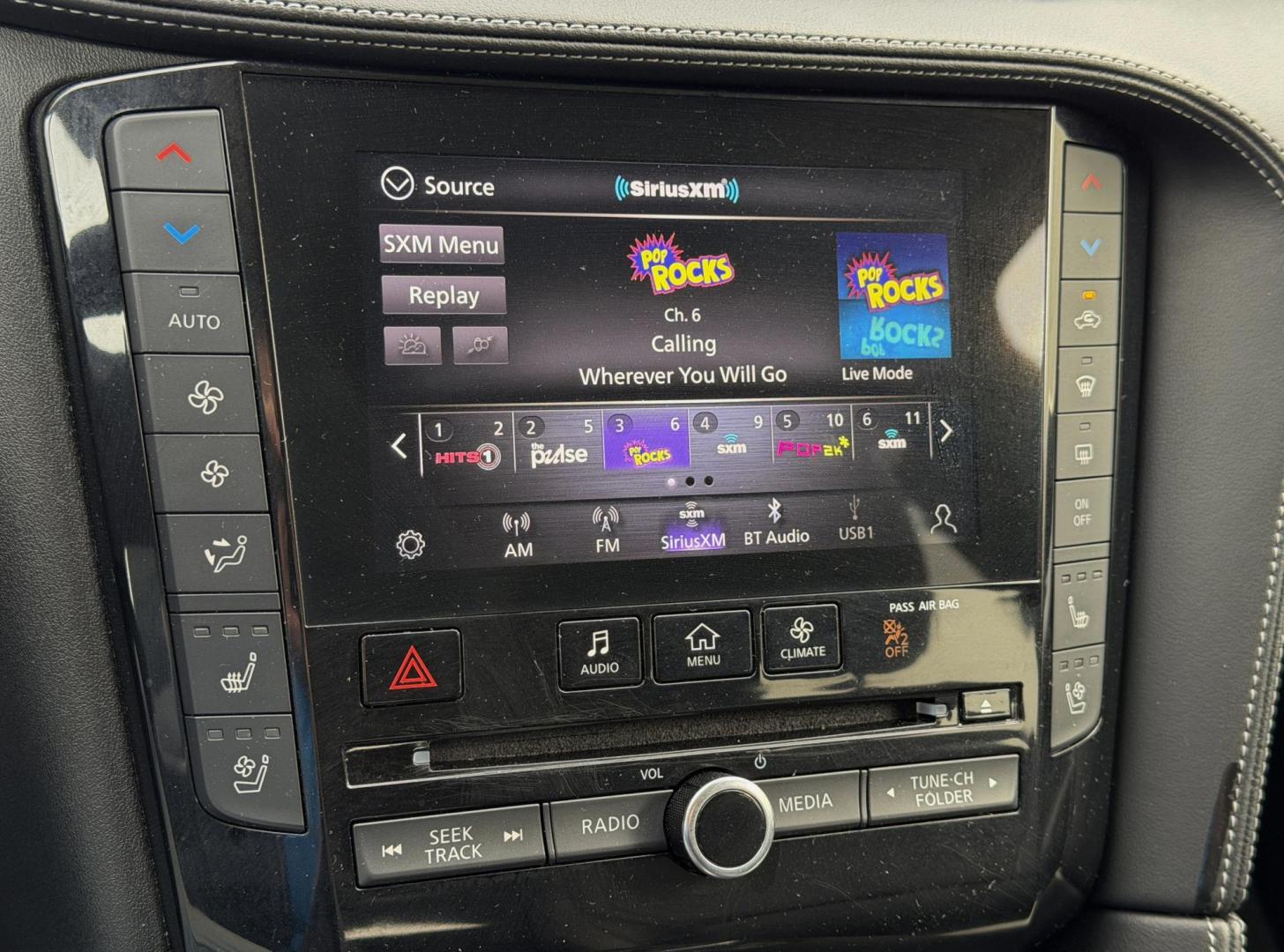 2020 BLUE /Black Infiniti QX50 PURE AWD (3PCAJ5M34LF) with an 2.0L 4 Cyl. engine, CVT transmission, located at 2990 Old Orchard Rd., Jackson, MO, 63755, 37.354214, -89.612106 - 2020 Infiniti QX50 Pure 1-Owner 47xxx miles All Wheel Drive 2.0L 4 Cyl. Automatic Leather Navigation Power/Heated/Cooled Seats Backup Camera Sunroof Bluetooth Remote Start Cruise Power Windows/Locks/Mirrors We have financing available and we accept trades! Fill out a credit applicatio - Photo#3