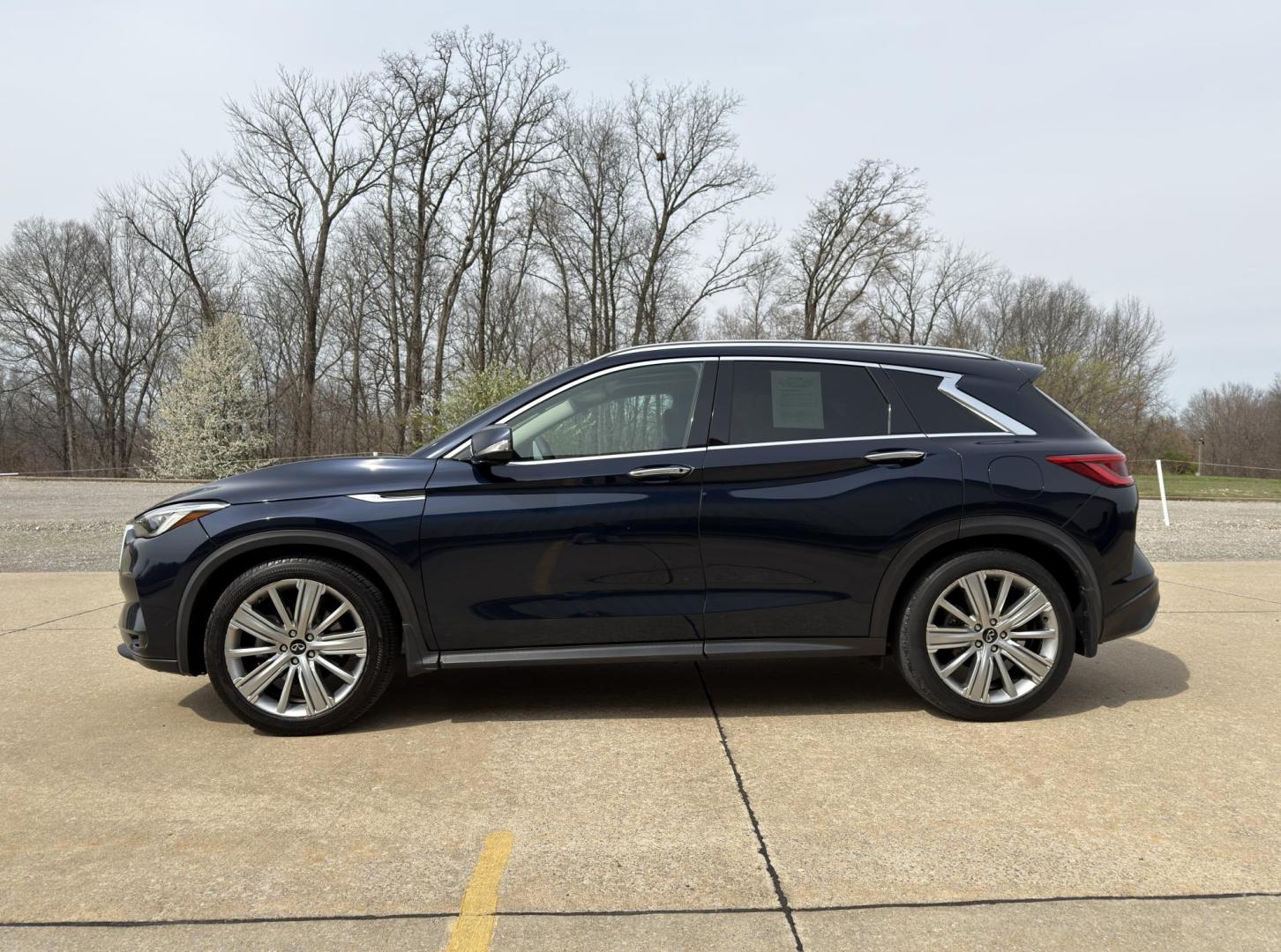 2020 BLUE /Black Infiniti QX50 PURE AWD (3PCAJ5M34LF) with an 2.0L 4 Cyl. engine, CVT transmission, located at 2990 Old Orchard Rd., Jackson, MO, 63755, 37.354214, -89.612106 - 2020 Infiniti QX50 Pure 1-Owner 47xxx miles All Wheel Drive 2.0L 4 Cyl. Automatic Leather Navigation Power/Heated/Cooled Seats Backup Camera Sunroof Bluetooth Remote Start Cruise Power Windows/Locks/Mirrors We have financing available and we accept trades! Fill out a credit applicatio - Photo#9