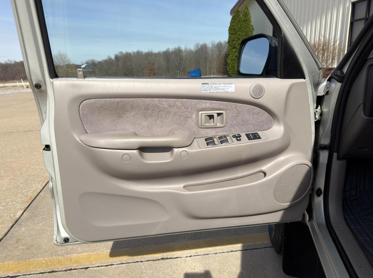 2003 SILVER /Gray Toyota Tacoma SR5 Double Cab V6 4WD (5TEHN72N33Z) with an 3.4L V6 engine, Automatic transmission, located at 2990 Old Orchard Rd., Jackson, MO, 63755, 37.354214, -89.612106 - 2003 Toyota Tacoma SR5 315xxx miles 4x4 3.4L V6 Automatic Cruise Power Windows/Locks/Mirrors We have financing available and we accept trades! Fill out a credit application on our website or come by today! If you have any questions, give us a call at (573) 204-7777 or visit our website at fi - Photo#10