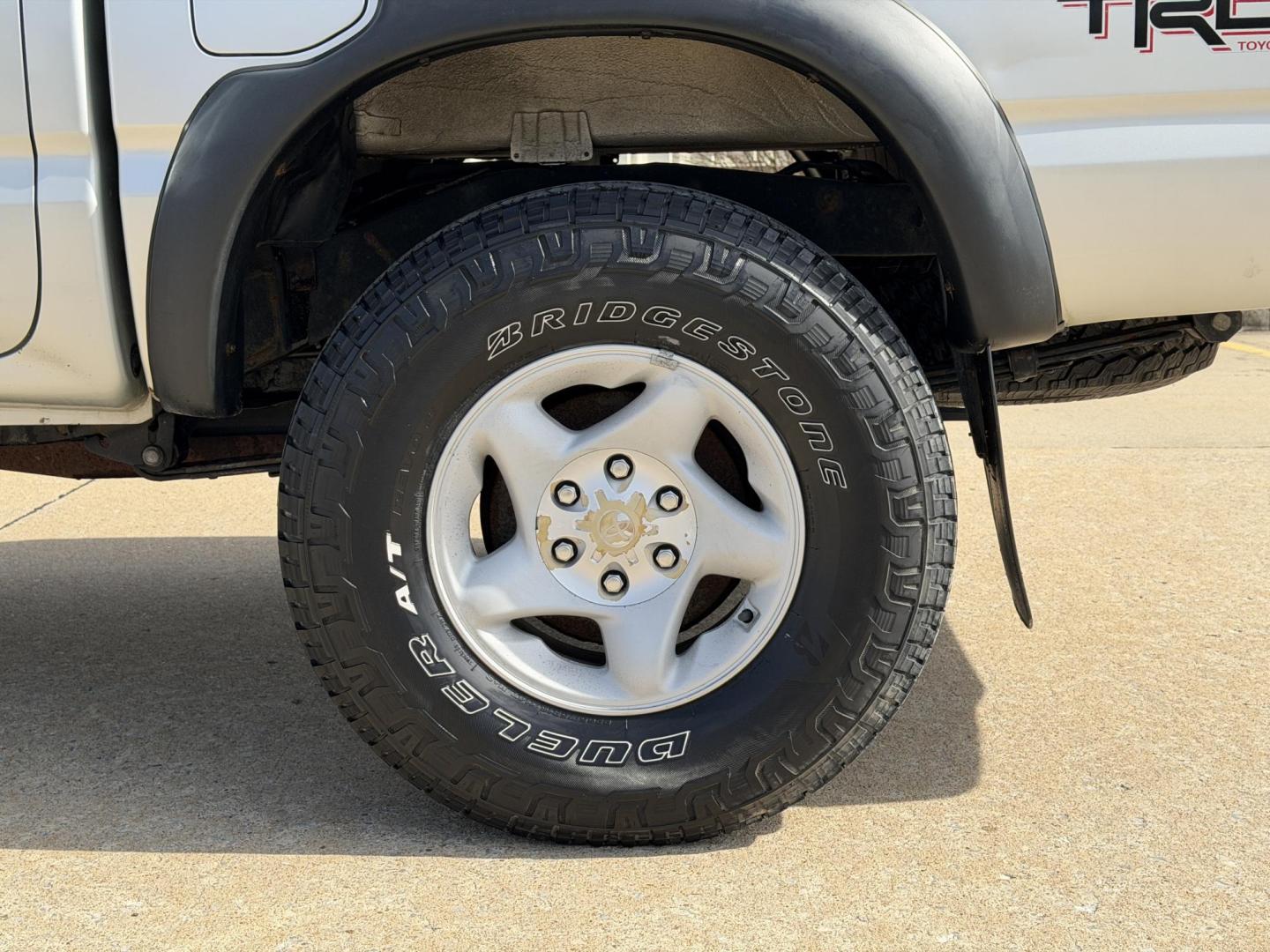 2003 SILVER /Gray Toyota Tacoma SR5 Double Cab V6 4WD (5TEHN72N33Z) with an 3.4L V6 engine, Automatic transmission, located at 2990 Old Orchard Rd., Jackson, MO, 63755, 37.354214, -89.612106 - 2003 Toyota Tacoma SR5 315xxx miles 4x4 3.4L V6 Automatic Cruise Power Windows/Locks/Mirrors We have financing available and we accept trades! Fill out a credit application on our website or come by today! If you have any questions, give us a call at (573) 204-7777 or visit our website at fi - Photo#30