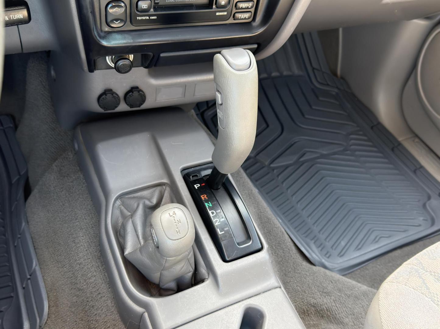 2003 SILVER /Gray Toyota Tacoma SR5 Double Cab V6 4WD (5TEHN72N33Z) with an 3.4L V6 engine, Automatic transmission, located at 2990 Old Orchard Rd., Jackson, MO, 63755, 37.354214, -89.612106 - 2003 Toyota Tacoma SR5 315xxx miles 4x4 3.4L V6 Automatic Cruise Power Windows/Locks/Mirrors We have financing available and we accept trades! Fill out a credit application on our website or come by today! If you have any questions, give us a call at (573) 204-7777 or visit our website at fi - Photo#21