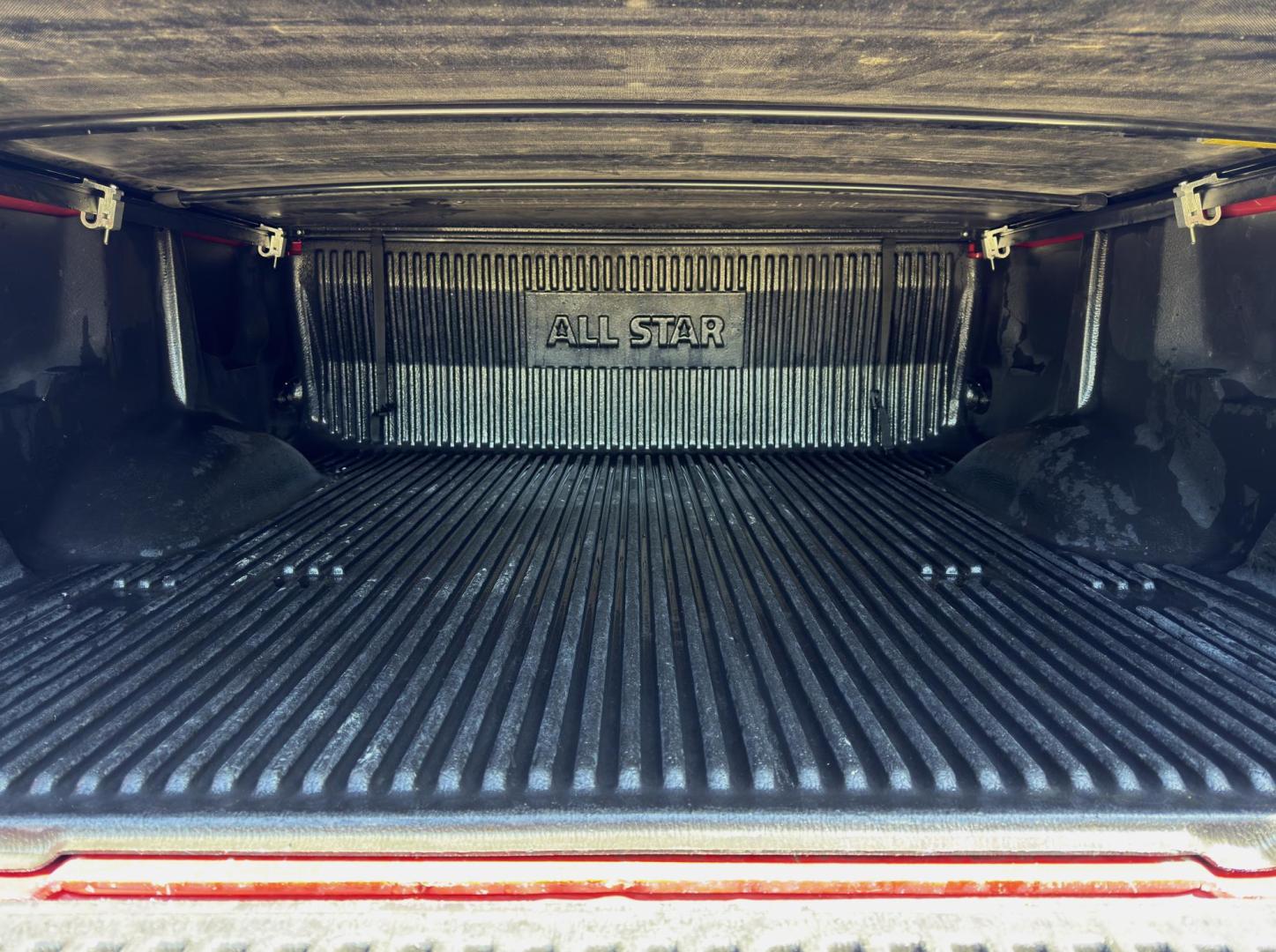 2007 RED /Black Nissan Titan XE Crew Cab 4WD (1N6AA07B37N) with an 5.6L V8 engine, Automatic transmission, located at 2990 Old Orchard Rd., Jackson, MO, 63755, 37.354214, -89.612106 - 2007 Nissan Titan XE 165xxx miles 4x4 5.6L V8 Automatic Backup Camera Bluetooth Cruise Power Windows/Locks/Mirrors We have financing available and we accept trades! Fill out a credit application on our website or come by today! If you have any questions, give us a call at (573) 204-7777 or - Photo#18