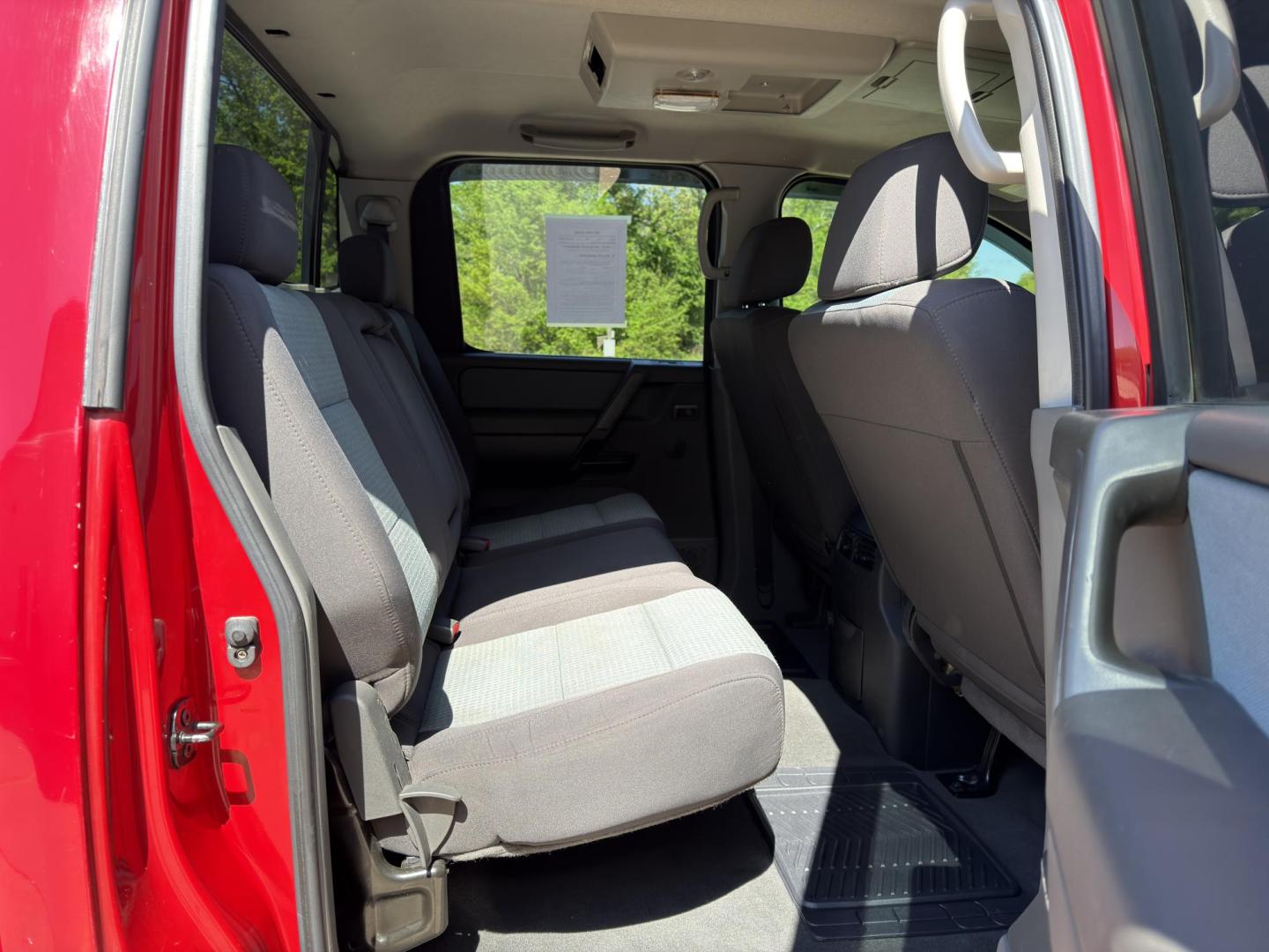 2007 RED /Black Nissan Titan XE Crew Cab 4WD (1N6AA07B37N) with an 5.6L V8 engine, Automatic transmission, located at 2990 Old Orchard Rd., Jackson, MO, 63755, 37.354214, -89.612106 - 2007 Nissan Titan XE 165xxx miles 4x4 5.6L V8 Automatic Backup Camera Bluetooth Cruise Power Windows/Locks/Mirrors We have financing available and we accept trades! Fill out a credit application on our website or come by today! If you have any questions, give us a call at (573) 204-7777 or - Photo#16
