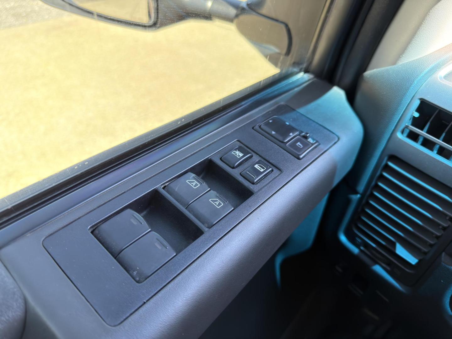 2007 RED /Black Nissan Titan XE Crew Cab 4WD (1N6AA07B37N) with an 5.6L V8 engine, Automatic transmission, located at 2990 Old Orchard Rd., Jackson, MO, 63755, 37.354214, -89.612106 - 2007 Nissan Titan XE 165xxx miles 4x4 5.6L V8 Automatic Backup Camera Bluetooth Cruise Power Windows/Locks/Mirrors We have financing available and we accept trades! Fill out a credit application on our website or come by today! If you have any questions, give us a call at (573) 204-7777 or - Photo#29