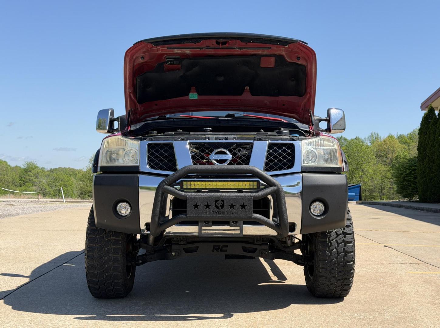 2007 RED /Black Nissan Titan XE Crew Cab 4WD (1N6AA07B37N) with an 5.6L V8 engine, Automatic transmission, located at 2990 Old Orchard Rd., Jackson, MO, 63755, 37.354214, -89.612106 - 2007 Nissan Titan XE 165xxx miles 4x4 5.6L V8 Automatic Backup Camera Bluetooth Cruise Power Windows/Locks/Mirrors We have financing available and we accept trades! Fill out a credit application on our website or come by today! If you have any questions, give us a call at (573) 204-7777 or - Photo#32
