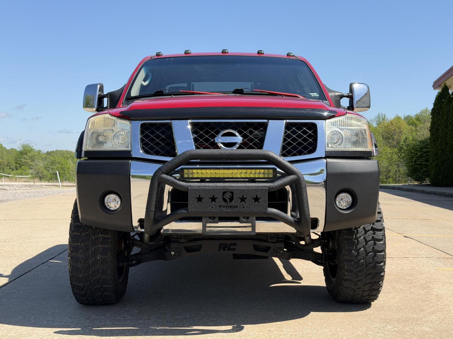2007 RED /Black Nissan Titan XE Crew Cab 4WD (1N6AA07B37N) with an 5.6L V8 engine, Automatic transmission, located at 2990 Old Orchard Rd., Jackson, MO, 63755, 37.354214, -89.612106 - 2007 Nissan Titan XE 165xxx miles 4x4 5.6L V8 Automatic Backup Camera Bluetooth Cruise Power Windows/Locks/Mirrors We have financing available and we accept trades! Fill out a credit application on our website or come by today! If you have any questions, give us a call at (573) 204-7777 or - Photo#10