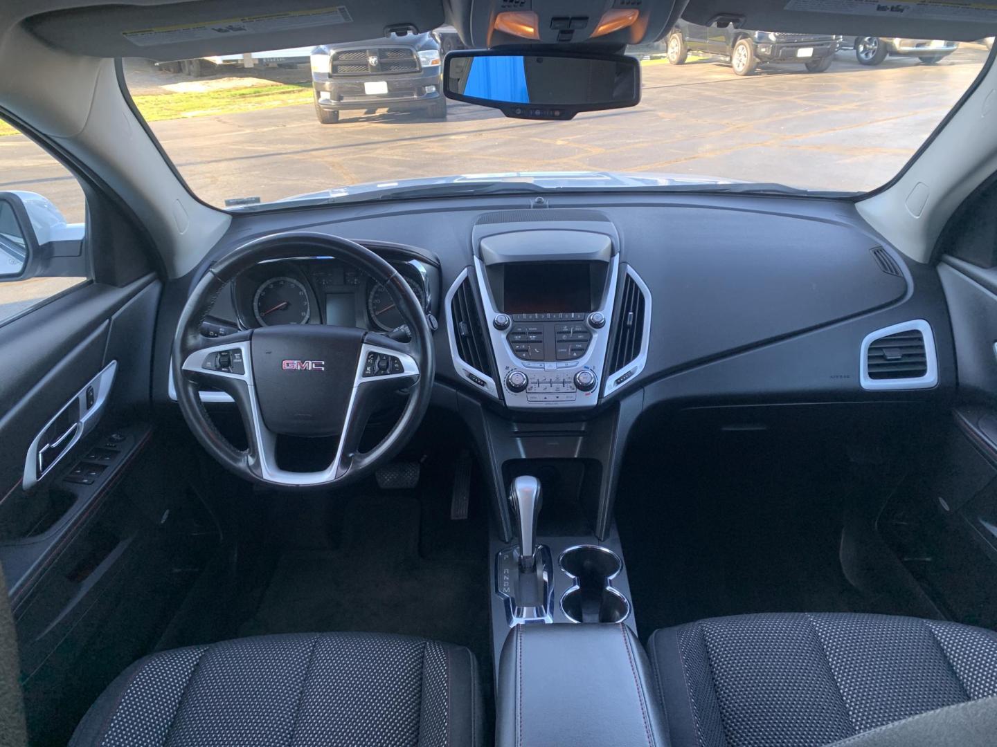 2015 WHITE /BLACK GMC Terrain SLE2 (2GKFLRE35F6) with an 3.6L V6 DOHC 24V engine, Automatic transmission, located at 506 S. Kingshighway, Cape Girardeau, MO, 63703, (573) 235-5000, 37.294991, -89.553635 - 2015 GMC Terrain SLE2 174,xxx miles Heated Seats Power Drivers Seat Bluetooth Cruise Backup Camera We have financing available and we accept trades! Fill out a credit application on our website or come by today! If you have any questions, give us a call at (573) 235-5000 or visit our web - Photo#16