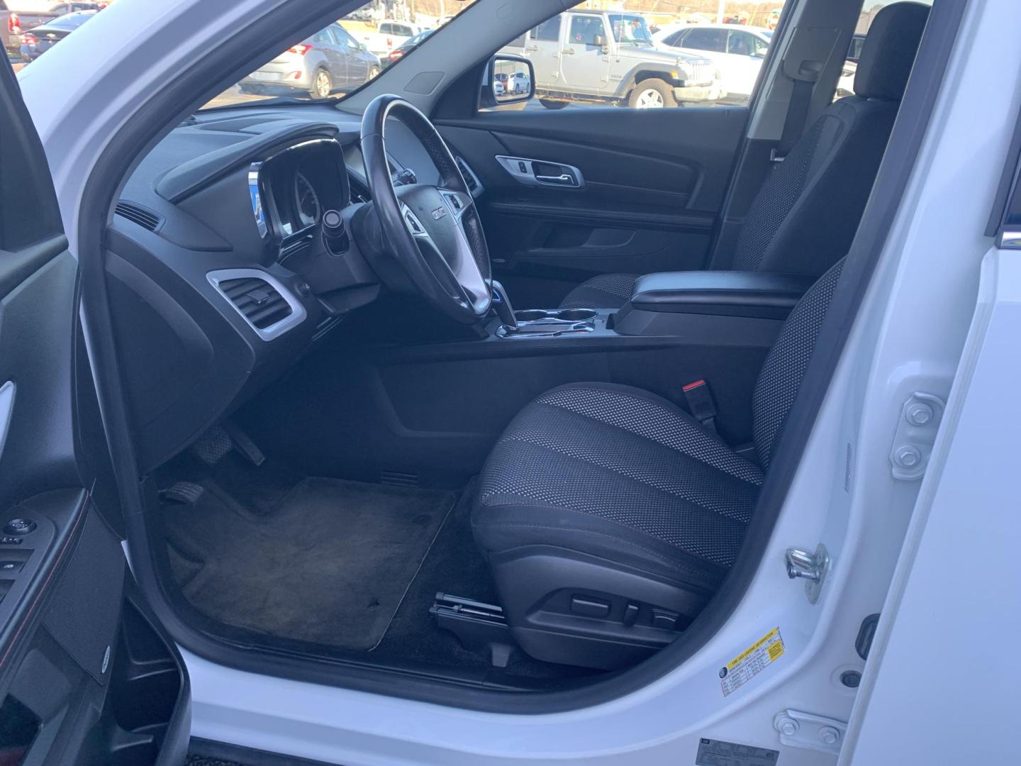 2015 WHITE /BLACK GMC Terrain SLE2 (2GKFLRE35F6) with an 3.6L V6 DOHC 24V engine, Automatic transmission, located at 506 S. Kingshighway, Cape Girardeau, MO, 63703, (573) 235-5000, 37.294991, -89.553635 - 2015 GMC Terrain SLE2 174,xxx miles Heated Seats Power Drivers Seat Bluetooth Cruise Backup Camera We have financing available and we accept trades! Fill out a credit application on our website or come by today! If you have any questions, give us a call at (573) 235-5000 or visit our web - Photo#17