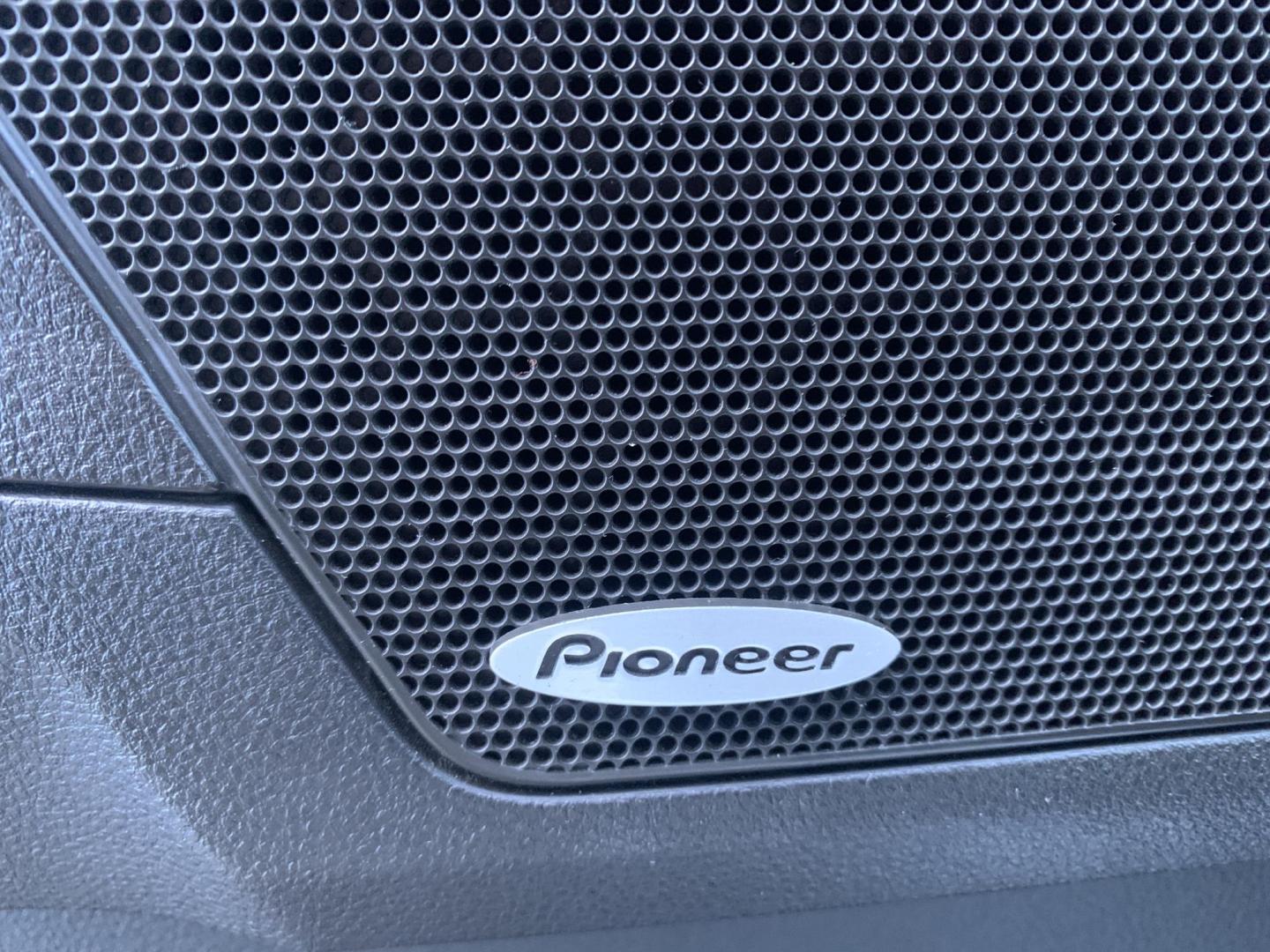 2015 WHITE /BLACK GMC Terrain SLE2 (2GKFLRE35F6) with an 3.6L V6 DOHC 24V engine, Automatic transmission, located at 506 S. Kingshighway, Cape Girardeau, MO, 63703, (573) 235-5000, 37.294991, -89.553635 - 2015 GMC Terrain SLE2 174,xxx miles Heated Seats Power Drivers Seat Bluetooth Cruise Backup Camera We have financing available and we accept trades! Fill out a credit application on our website or come by today! If you have any questions, give us a call at (573) 235-5000 or visit our web - Photo#19