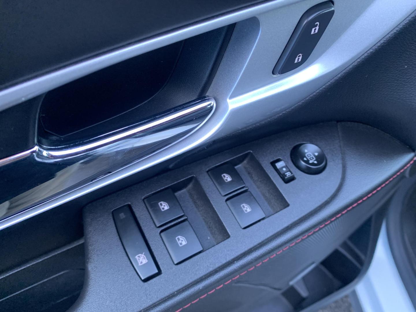 2015 WHITE /BLACK GMC Terrain SLE2 (2GKFLRE35F6) with an 3.6L V6 DOHC 24V engine, Automatic transmission, located at 506 S. Kingshighway, Cape Girardeau, MO, 63703, (573) 235-5000, 37.294991, -89.553635 - 2015 GMC Terrain SLE2 174,xxx miles Heated Seats Power Drivers Seat Bluetooth Cruise Backup Camera We have financing available and we accept trades! Fill out a credit application on our website or come by today! If you have any questions, give us a call at (573) 235-5000 or visit our web - Photo#18