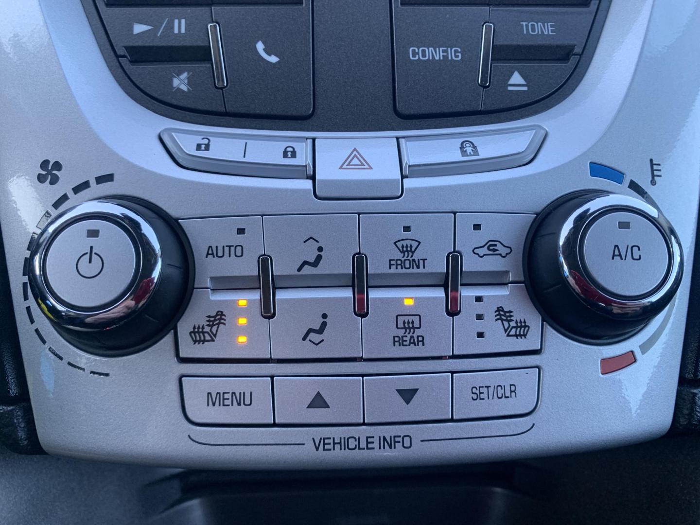 2015 WHITE /BLACK GMC Terrain SLE2 (2GKFLRE35F6) with an 3.6L V6 DOHC 24V engine, Automatic transmission, located at 506 S. Kingshighway, Cape Girardeau, MO, 63703, (573) 235-5000, 37.294991, -89.553635 - 2015 GMC Terrain SLE2 174,xxx miles Heated Seats Power Drivers Seat Bluetooth Cruise Backup Camera We have financing available and we accept trades! Fill out a credit application on our website or come by today! If you have any questions, give us a call at (573) 235-5000 or visit our web - Photo#27