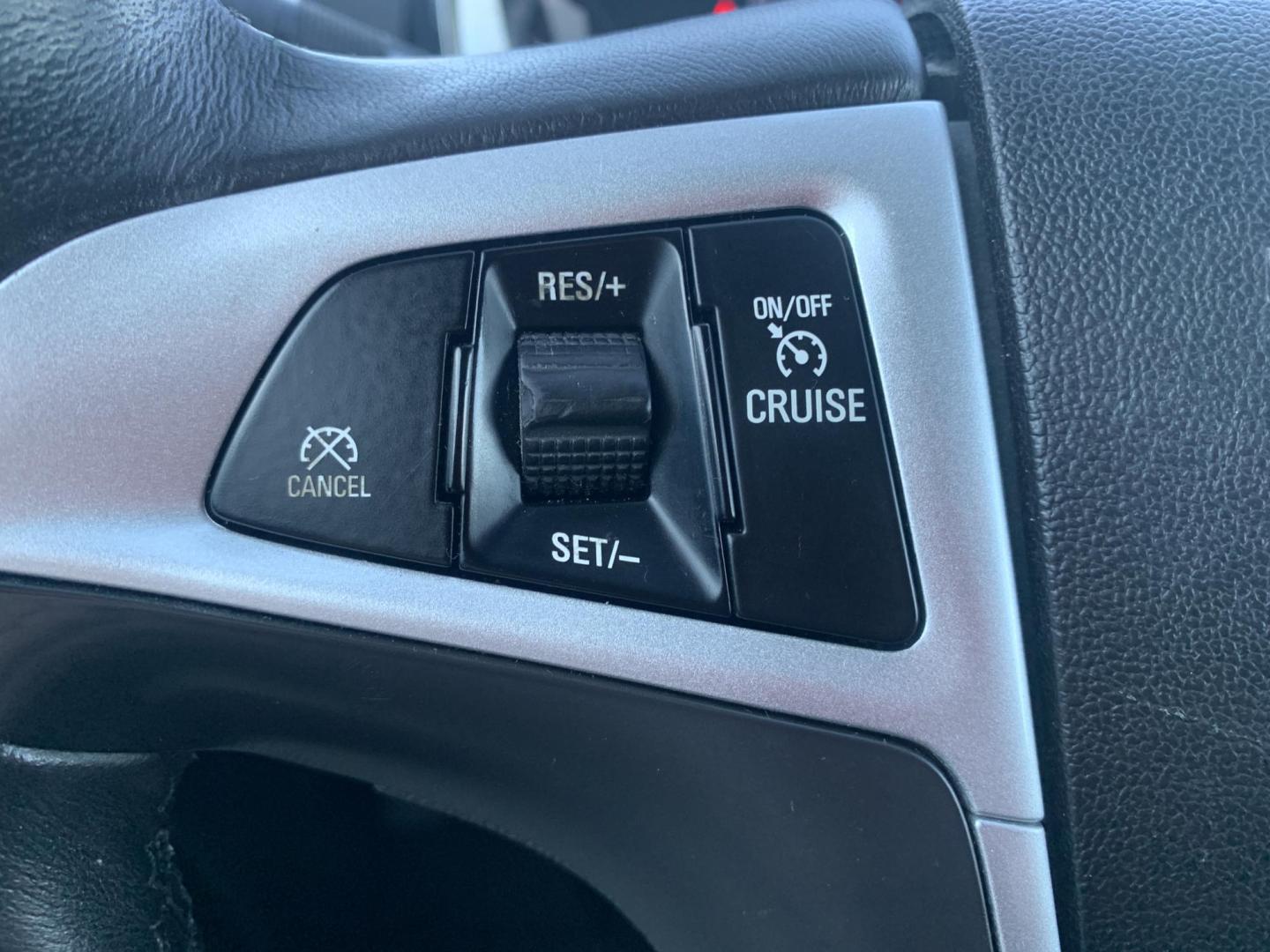 2015 WHITE /BLACK GMC Terrain SLE2 (2GKFLRE35F6) with an 3.6L V6 DOHC 24V engine, Automatic transmission, located at 506 S. Kingshighway, Cape Girardeau, MO, 63703, (573) 235-5000, 37.294991, -89.553635 - 2015 GMC Terrain SLE2 174,xxx miles Heated Seats Power Drivers Seat Bluetooth Cruise Backup Camera We have financing available and we accept trades! Fill out a credit application on our website or come by today! If you have any questions, give us a call at (573) 235-5000 or visit our web - Photo#21