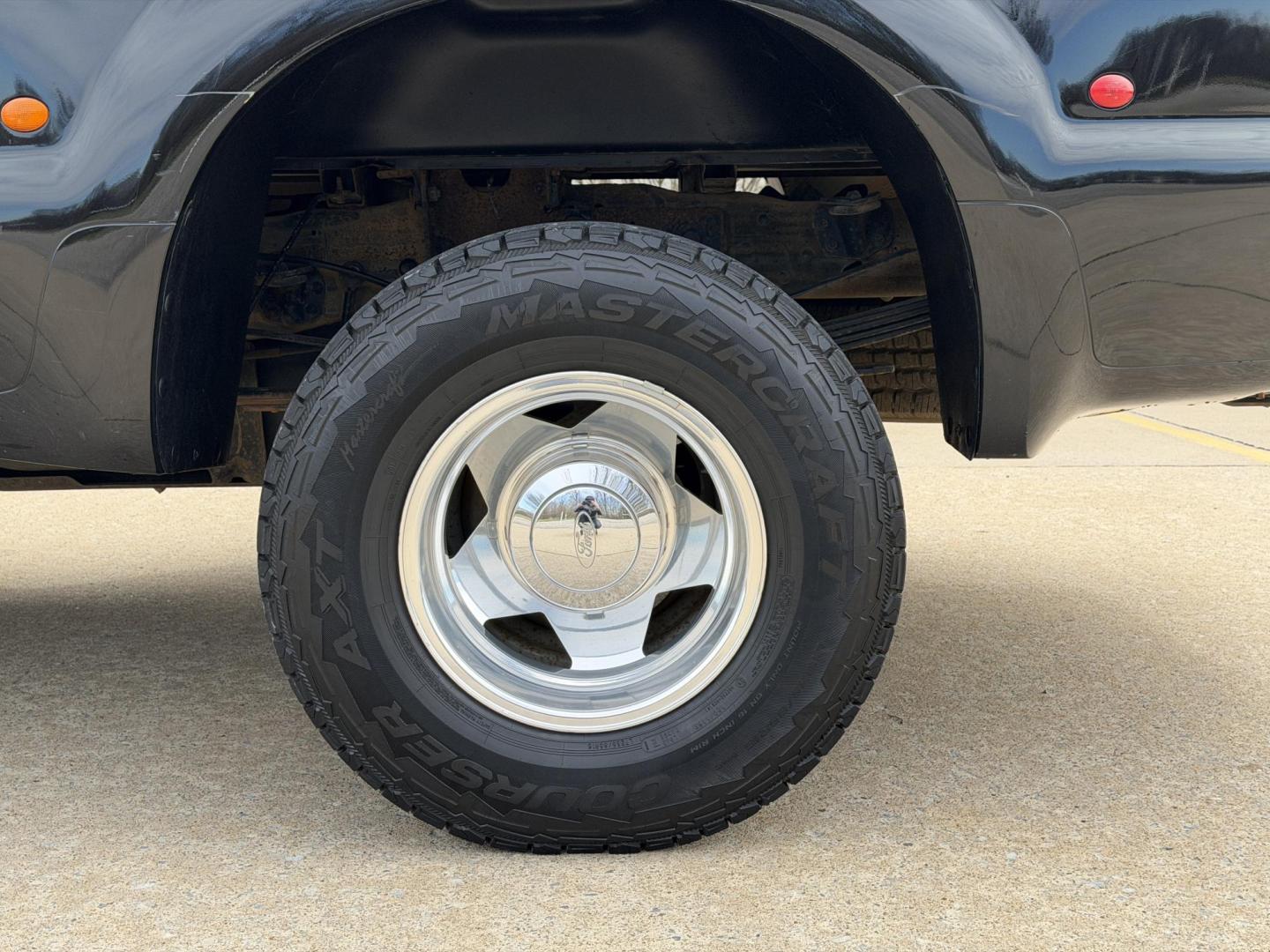 2004 BLACK /Tan Ford F-350 SD Lariat Crew Cab 4WD (1FTWW33P74E) with an 6.0L V8 TURBO DIESEL engine, Automatic transmission, located at 2990 Old Orchard Rd., Jackson, MO, 63755, 37.354214, -89.612106 - 2004 Ford F-350 Super Duty Lariat 114xxx miles 4x4 6.0L V8 Turbo Diesel Automatic Leather Power/Heated Seats Cruise Power Windows/Locks/Mirrors We have financing available and we accept trades! Fill out a credit application on our website or come by today! If you have any questions, give u - Photo#34