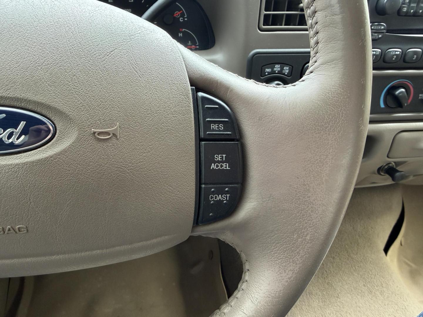 2004 BLACK /Tan Ford F-350 SD Lariat Crew Cab 4WD (1FTWW33P74E) with an 6.0L V8 TURBO DIESEL engine, Automatic transmission, located at 2990 Old Orchard Rd., Jackson, MO, 63755, 37.354214, -89.612106 - 2004 Ford F-350 Super Duty Lariat 114xxx miles 4x4 6.0L V8 Turbo Diesel Automatic Leather Power/Heated Seats Cruise Power Windows/Locks/Mirrors We have financing available and we accept trades! Fill out a credit application on our website or come by today! If you have any questions, give u - Photo#22