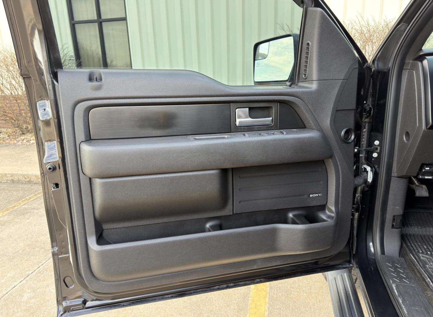 2014 BLACK /Black Ford F-150 FX4 SuperCrew 5.5-ft. Bed 4WD (1FTFW1ET3EF) with an 3.5L V6 TURBO engine, Automatic transmission, located at 2990 Old Orchard Rd., Jackson, MO, 63755, 37.354214, -89.612106 - 2014 Ford F-150 FX4 134xxx miles 4x4 3.5L V6 Automatic Backup Camera Power Seats Sunroof Bluetooth Remote Start Cruise Power Windows/Locks/Mirrors We have financing available and we accept trades! Fill out a credit application on our website or come by today! If you have any questions, - Photo#15