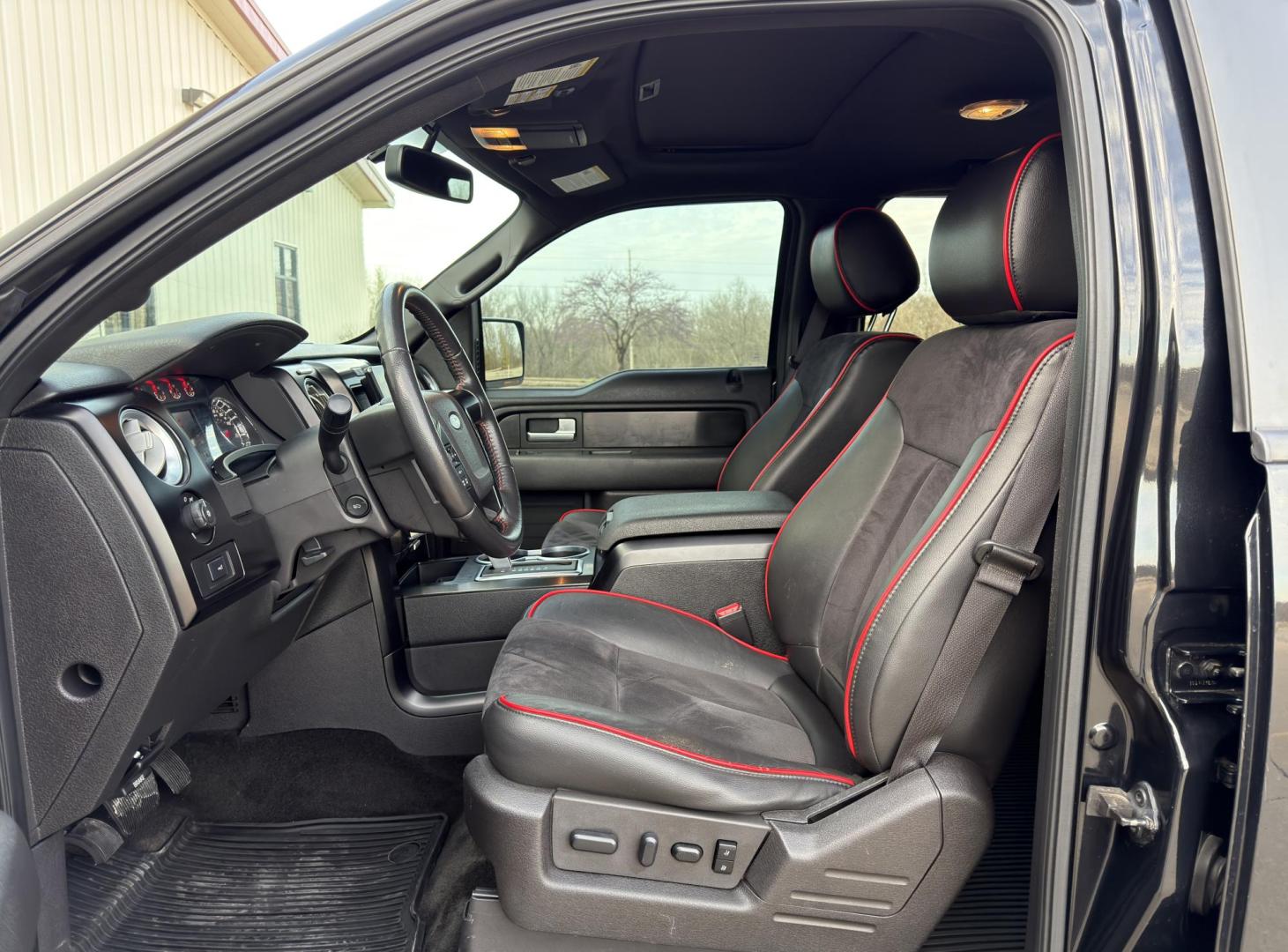 2014 BLACK /Black Ford F-150 FX4 SuperCrew 5.5-ft. Bed 4WD (1FTFW1ET3EF) with an 3.5L V6 TURBO engine, Automatic transmission, located at 2990 Old Orchard Rd., Jackson, MO, 63755, 37.354214, -89.612106 - 2014 Ford F-150 FX4 134xxx miles 4x4 3.5L V6 Automatic Backup Camera Power Seats Sunroof Bluetooth Remote Start Cruise Power Windows/Locks/Mirrors We have financing available and we accept trades! Fill out a credit application on our website or come by today! If you have any questions, - Photo#16