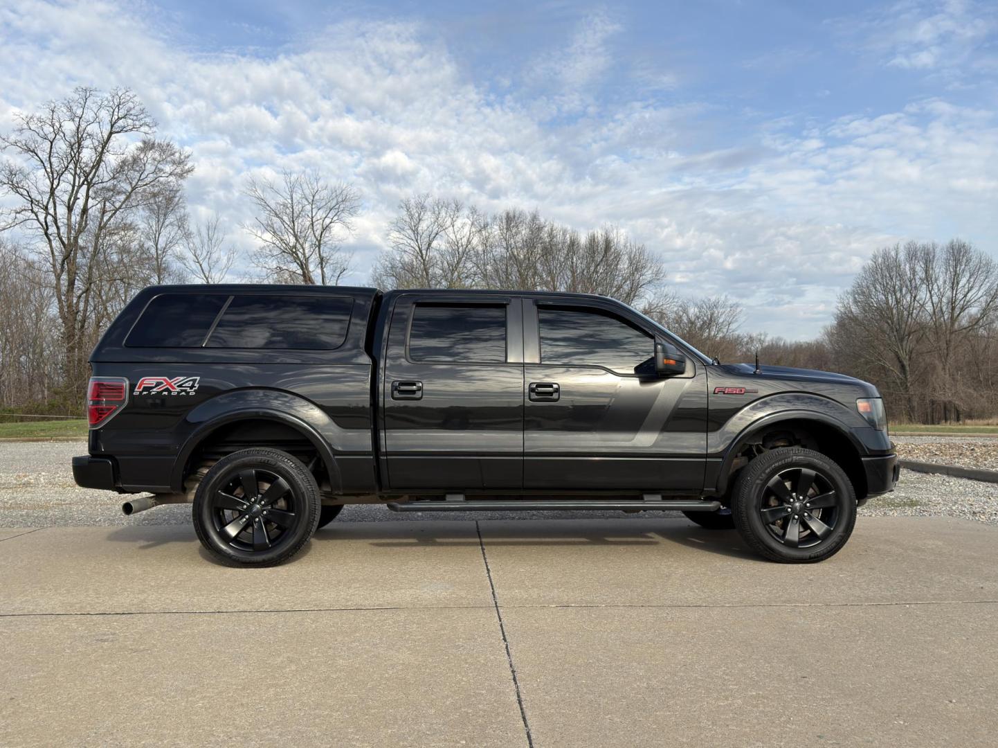 2014 BLACK /Black Ford F-150 FX4 SuperCrew 5.5-ft. Bed 4WD (1FTFW1ET3EF) with an 3.5L V6 TURBO engine, Automatic transmission, located at 2990 Old Orchard Rd., Jackson, MO, 63755, 37.354214, -89.612106 - 2014 Ford F-150 FX4 134xxx miles 4x4 3.5L V6 Automatic Backup Camera Power Seats Sunroof Bluetooth Remote Start Cruise Power Windows/Locks/Mirrors We have financing available and we accept trades! Fill out a credit application on our website or come by today! If you have any questions, - Photo#9