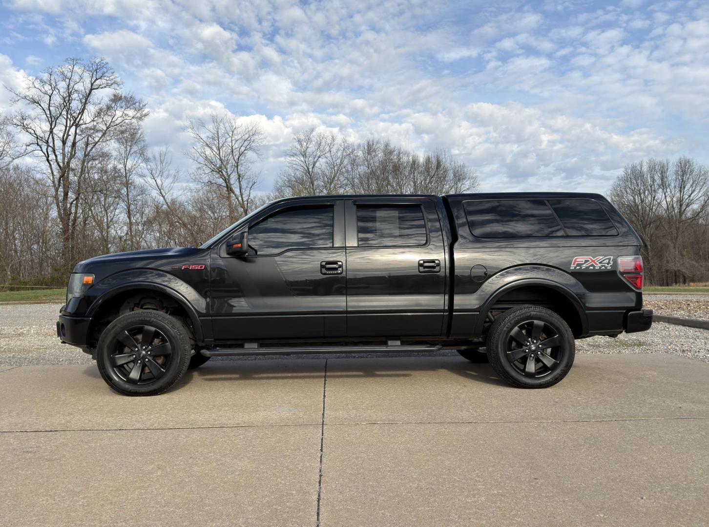 2014 BLACK /Black Ford F-150 FX4 SuperCrew 5.5-ft. Bed 4WD (1FTFW1ET3EF) with an 3.5L V6 TURBO engine, Automatic transmission, located at 2990 Old Orchard Rd., Jackson, MO, 63755, 37.354214, -89.612106 - 2014 Ford F-150 FX4 134xxx miles 4x4 3.5L V6 Automatic Backup Camera Power Seats Sunroof Bluetooth Remote Start Cruise Power Windows/Locks/Mirrors We have financing available and we accept trades! Fill out a credit application on our website or come by today! If you have any questions, - Photo#8
