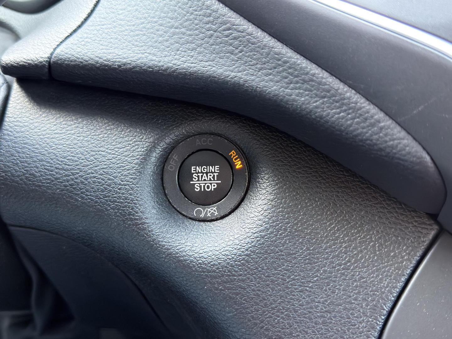 2022 BLACK /Black Jeep Cherokee Latitude Lux 4WD (1C4PJMMX2ND) with an 3.2L V6 engine, Automatic transmission, located at 2990 Old Orchard Rd., Jackson, MO, 63755, 37.354214, -89.612106 - 2022 Jeep Cherokee Latitude LUX 1-Owner 34xxx miles 4 Wheel Drive 3.2L V6 Automatic Leather Backup Camera Power/Heated Seats Heated Steering Wheel Bluetooth Remote Start Cruise Power Windows/Locks/Mirrors We have financing available and we accept trades! Fill out a credit application o - Photo#25