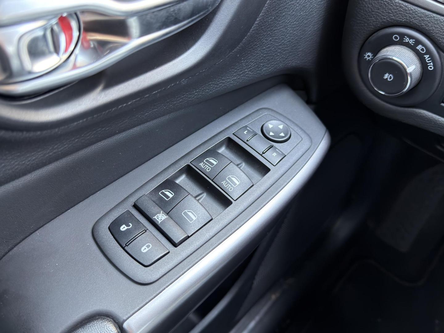 2022 BLACK /Black Jeep Cherokee Latitude Lux 4WD (1C4PJMMX2ND) with an 3.2L V6 engine, Automatic transmission, located at 2990 Old Orchard Rd., Jackson, MO, 63755, 37.354214, -89.612106 - 2022 Jeep Cherokee Latitude LUX 1-Owner 34xxx miles 4 Wheel Drive 3.2L V6 Automatic Leather Backup Camera Power/Heated Seats Heated Steering Wheel Bluetooth Remote Start Cruise Power Windows/Locks/Mirrors We have financing available and we accept trades! Fill out a credit application o - Photo#32