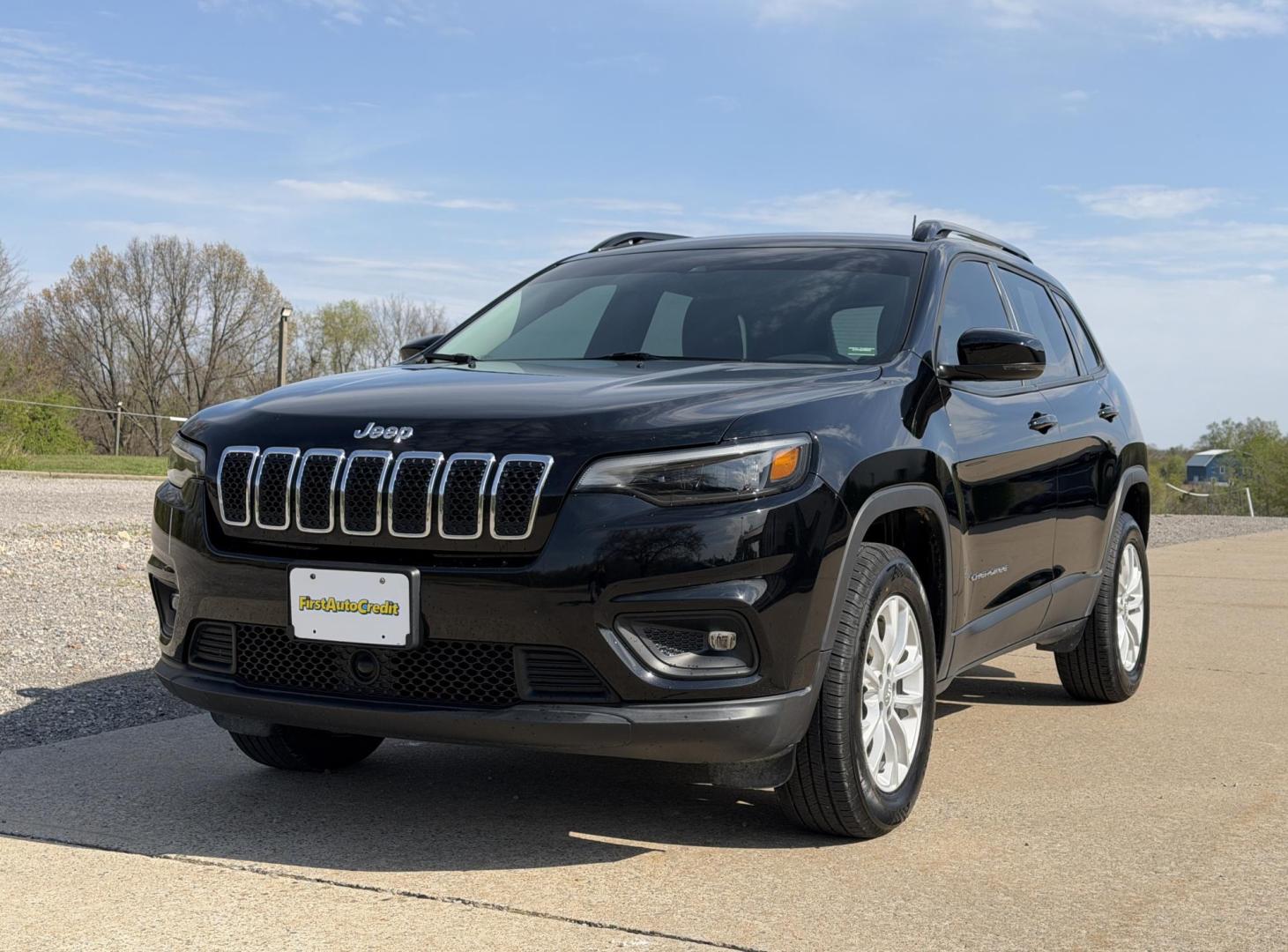 2022 BLACK /Black Jeep Cherokee Latitude Lux 4WD (1C4PJMMX2ND) with an 3.2L V6 engine, Automatic transmission, located at 2990 Old Orchard Rd., Jackson, MO, 63755, 37.354214, -89.612106 - 2022 Jeep Cherokee Latitude LUX 1-Owner 34xxx miles 4 Wheel Drive 3.2L V6 Automatic Leather Backup Camera Power/Heated Seats Heated Steering Wheel Bluetooth Remote Start Cruise Power Windows/Locks/Mirrors We have financing available and we accept trades! Fill out a credit application o - Photo#6