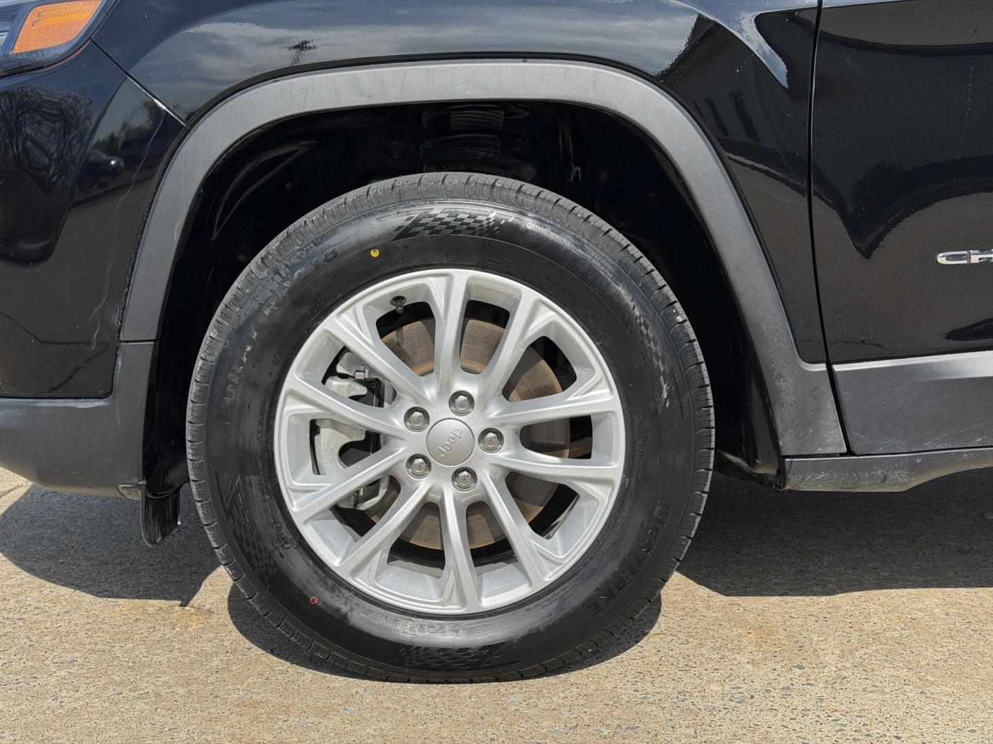 2022 BLACK /Black Jeep Cherokee Latitude Lux 4WD (1C4PJMMX2ND) with an 3.2L V6 engine, Automatic transmission, located at 2990 Old Orchard Rd., Jackson, MO, 63755, 37.354214, -89.612106 - 2022 Jeep Cherokee Latitude LUX 1-Owner 34xxx miles 4 Wheel Drive 3.2L V6 Automatic Leather Backup Camera Power/Heated Seats Heated Steering Wheel Bluetooth Remote Start Cruise Power Windows/Locks/Mirrors We have financing available and we accept trades! Fill out a credit application o - Photo#39