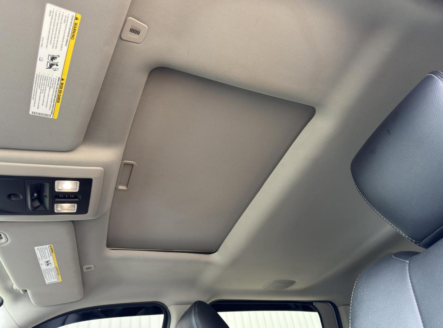 2017 WHITE /Black RAM 1500 Sport Crew Cab LWB 4WD (1C6RR7UT2HS) with an 5.7L V8 HEMI engine, Automatic transmission, located at 2990 Old Orchard Rd., Jackson, MO, 63755, 37.354214, -89.612106 - 2017 Ram 1500 Sport 142xxx miles 4x4 5.7L V8 HEMI Automatic Leather Navigation Power/Heated/Cooled Seats Heated Steering Wheel Backup Camera Sunroof Bluetooth Remote Start Cruise Power Windows/Locks/Mirrors We have financing available and we accept trades! Fill out a credit applicatio - Photo#6