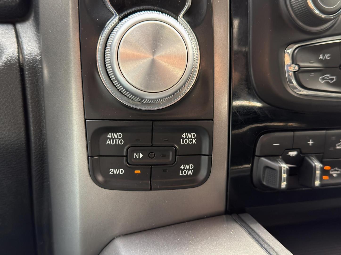 2017 WHITE /Black RAM 1500 Sport Crew Cab LWB 4WD (1C6RR7UT2HS) with an 5.7L V8 HEMI engine, Automatic transmission, located at 2990 Old Orchard Rd., Jackson, MO, 63755, 37.354214, -89.612106 - 2017 Ram 1500 Sport 142xxx miles 4x4 5.7L V8 HEMI Automatic Leather Navigation Power/Heated/Cooled Seats Heated Steering Wheel Backup Camera Sunroof Bluetooth Remote Start Cruise Power Windows/Locks/Mirrors We have financing available and we accept trades! Fill out a credit applicatio - Photo#2