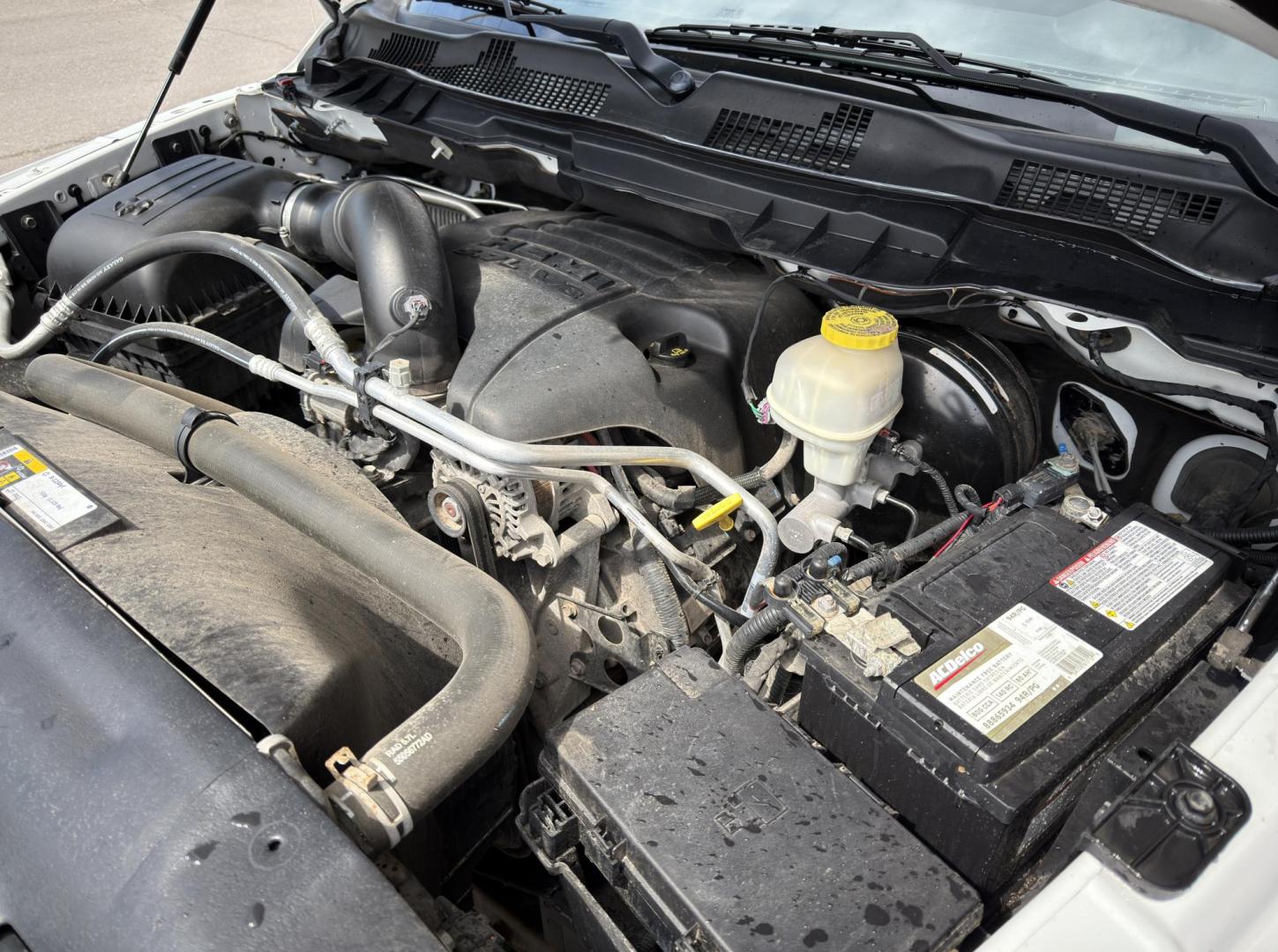 2017 WHITE /Black RAM 1500 Sport Crew Cab LWB 4WD (1C6RR7UT2HS) with an 5.7L V8 HEMI engine, Automatic transmission, located at 2990 Old Orchard Rd., Jackson, MO, 63755, 37.354214, -89.612106 - 2017 Ram 1500 Sport 142xxx miles 4x4 5.7L V8 HEMI Automatic Leather Navigation Power/Heated/Cooled Seats Heated Steering Wheel Backup Camera Sunroof Bluetooth Remote Start Cruise Power Windows/Locks/Mirrors We have financing available and we accept trades! Fill out a credit applicatio - Photo#36
