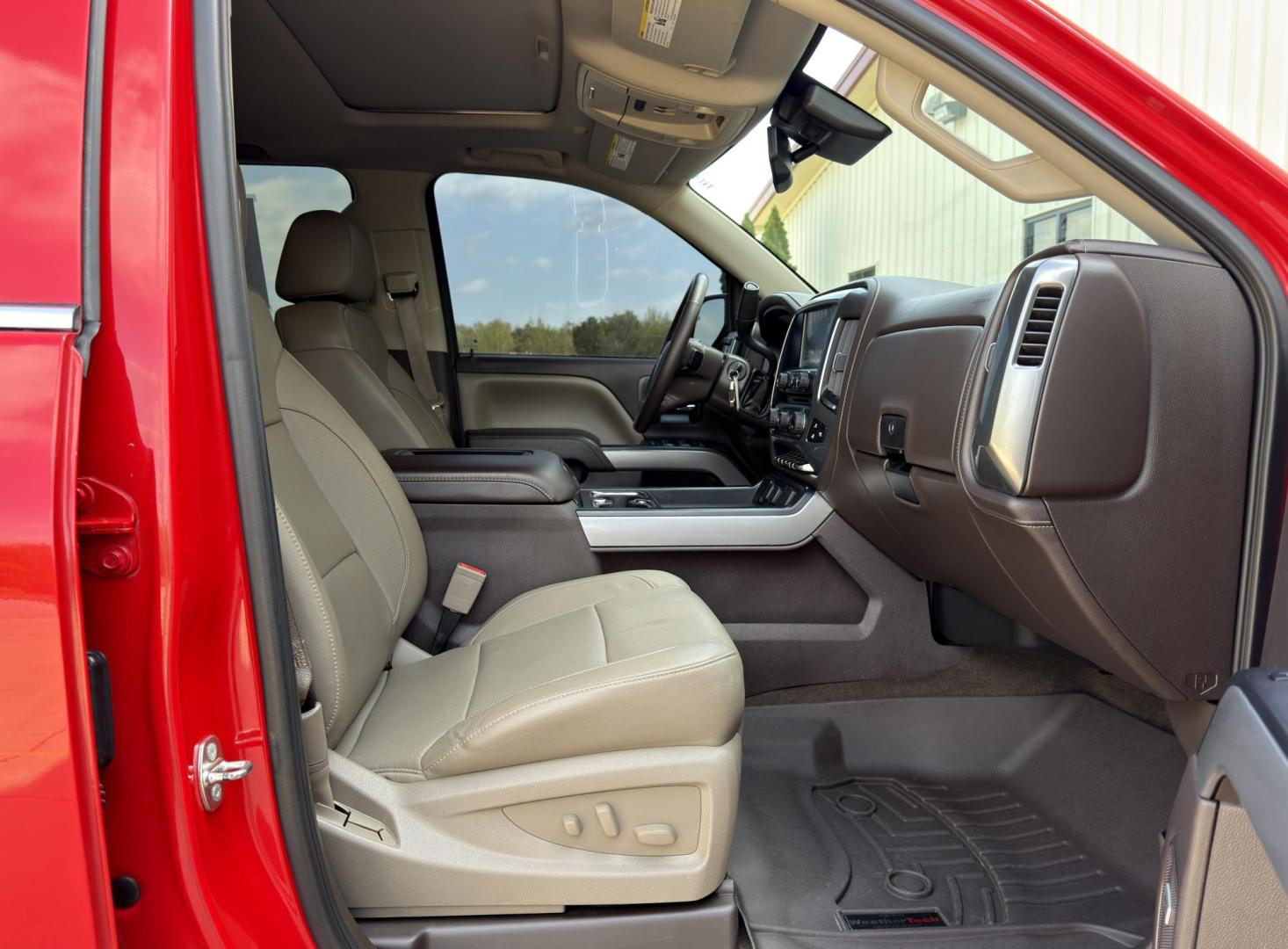 2016 RED /Tan Chevrolet Silverado 1500 LTZ Crew Cab 4WD (3GCUKSECXGG) with an 5.3L V8 engine, Automatic transmission, located at 2990 Old Orchard Rd., Jackson, MO, 63755, 37.354214, -89.612106 - 2016 Chevrolet Silverado 1500 LTZ 127xxx miles 4x4 5.3L V8 Automatic Leather Navigation Power/Heated/Cooled Seats Heated Steering Wheel Backup Camera Sunroof Bluetooth Remote Start Power Running Boards Cruise Power Windows/Locks/Mirrors We have financing available and we accept trade - Photo#20