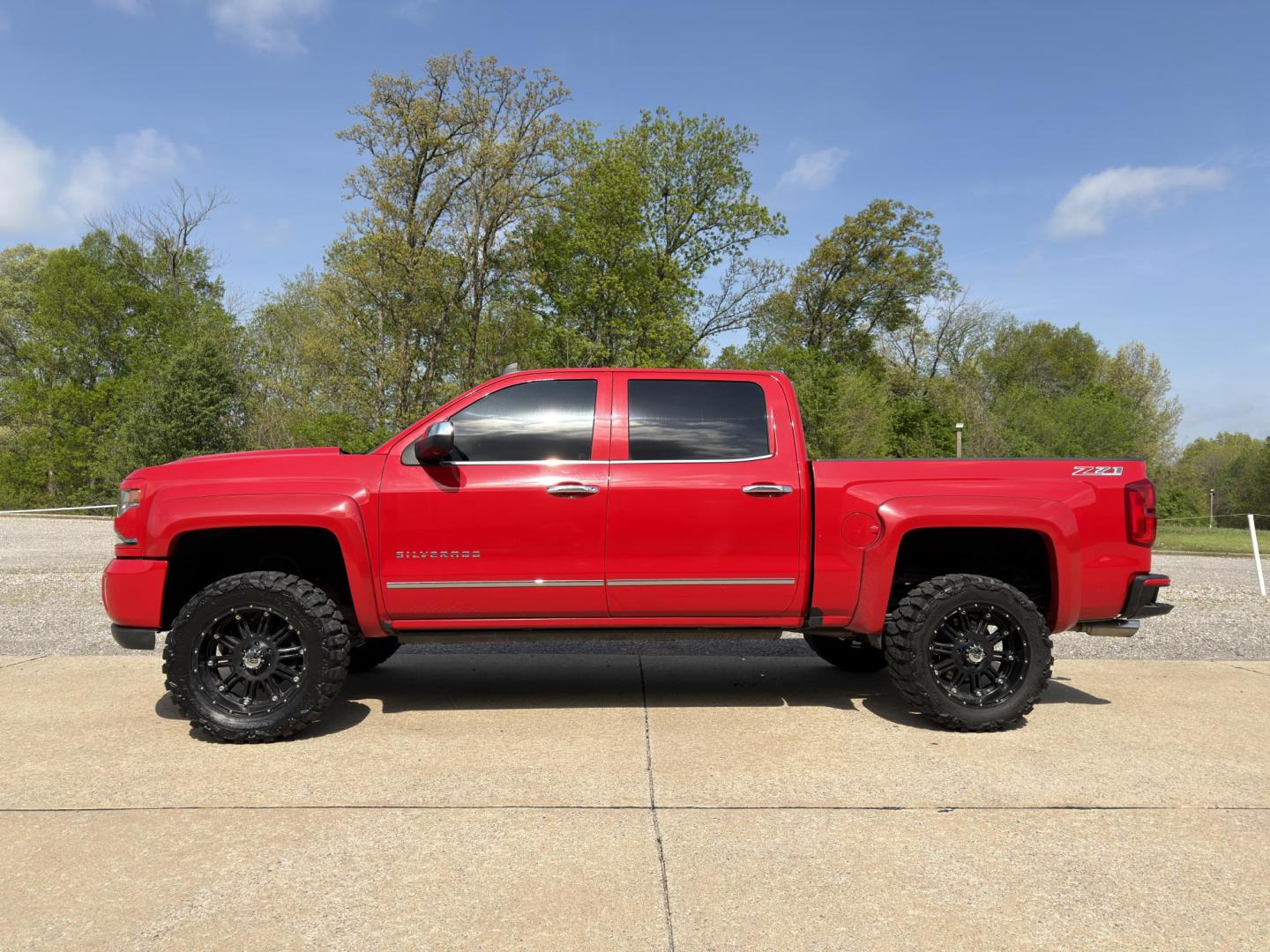 2016 RED /Tan Chevrolet Silverado 1500 LTZ Crew Cab 4WD (3GCUKSECXGG) with an 5.3L V8 engine, Automatic transmission, located at 2990 Old Orchard Rd., Jackson, MO, 63755, 37.354214, -89.612106 - 2016 Chevrolet Silverado 1500 LTZ 127xxx miles 4x4 5.3L V8 Automatic Leather Navigation Power/Heated/Cooled Seats Heated Steering Wheel Backup Camera Sunroof Bluetooth Remote Start Power Running Boards Cruise Power Windows/Locks/Mirrors We have financing available and we accept trade - Photo#11
