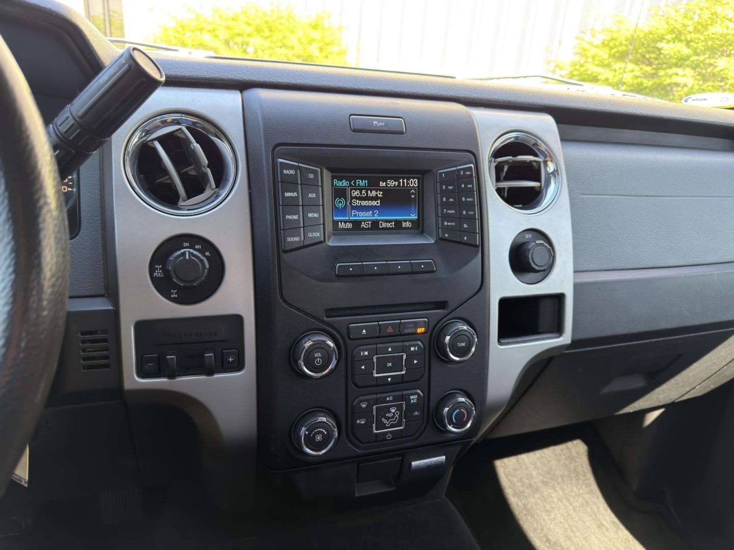 2014 SILVER /Gray Ford F-150 XLT SuperCrew 5.5-ft. Bed 4WD (1FTFW1EFXEK) with an 5.0L V8 engine, Automatic transmission, located at 2990 Old Orchard Rd., Jackson, MO, 63755, 37.354214, -89.612106 - 2014 Ford F-150 XLT 264xxx miles 4x4 5.0L V8 Automatic Backup Camera Power Driver Seat Bluetooth Cruise Power Windows/Locks/Mirrors We have financing available and we accept trades! Fill out a credit application on our website or come by today! If you have any questions, give us a call at - Photo#26