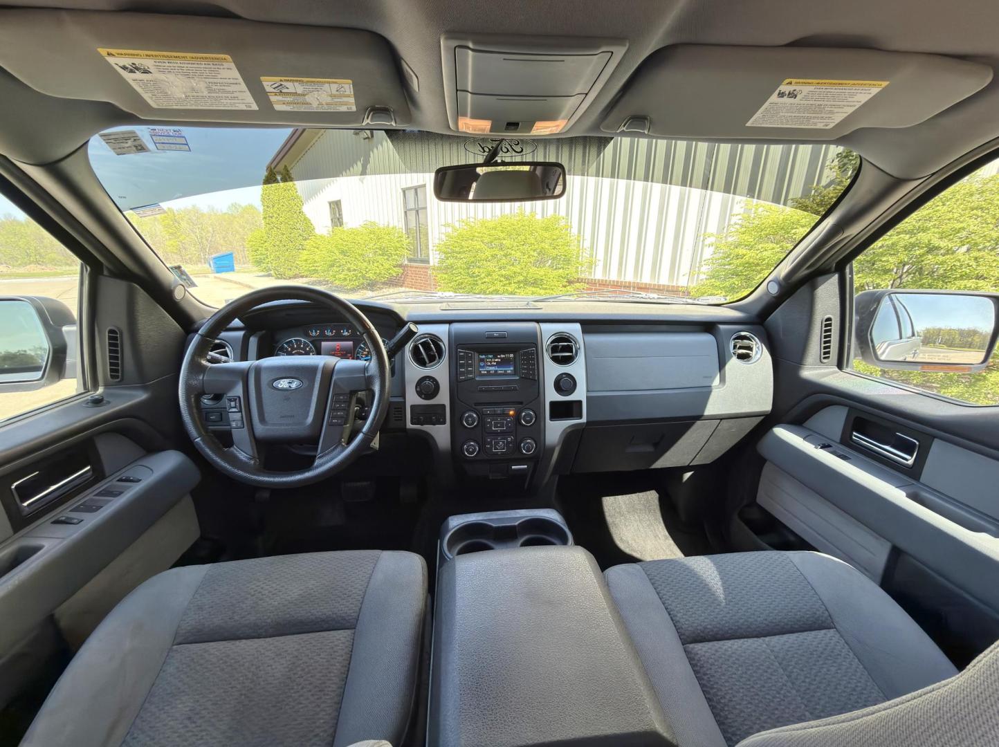 2014 SILVER /Gray Ford F-150 XLT SuperCrew 5.5-ft. Bed 4WD (1FTFW1EFXEK) with an 5.0L V8 engine, Automatic transmission, located at 2990 Old Orchard Rd., Jackson, MO, 63755, 37.354214, -89.612106 - 2014 Ford F-150 XLT 264xxx miles 4x4 5.0L V8 Automatic Backup Camera Power Driver Seat Bluetooth Cruise Power Windows/Locks/Mirrors We have financing available and we accept trades! Fill out a credit application on our website or come by today! If you have any questions, give us a call at - Photo#21