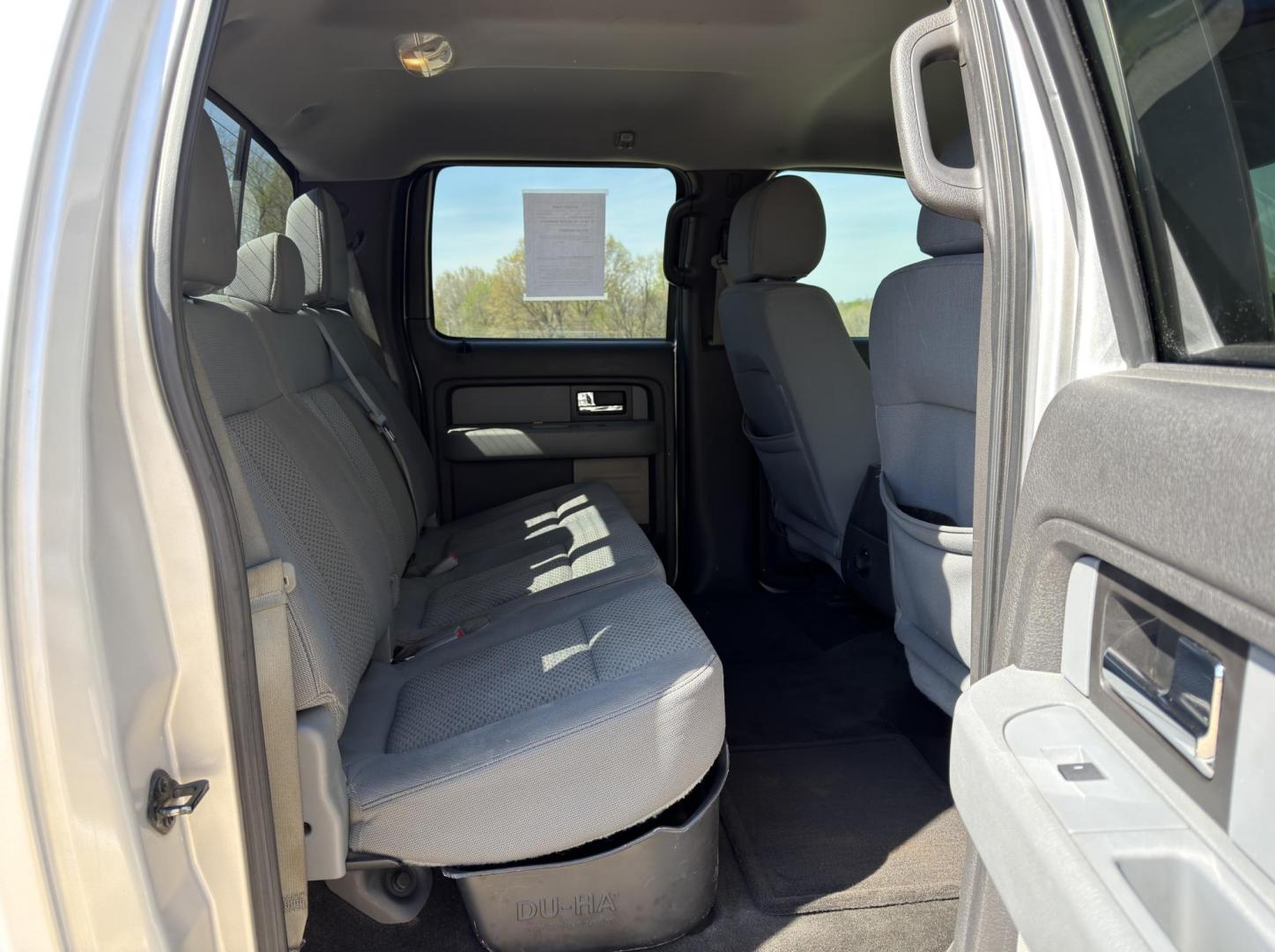 2014 SILVER /Gray Ford F-150 XLT SuperCrew 5.5-ft. Bed 4WD (1FTFW1EFXEK) with an 5.0L V8 engine, Automatic transmission, located at 2990 Old Orchard Rd., Jackson, MO, 63755, 37.354214, -89.612106 - 2014 Ford F-150 XLT 264xxx miles 4x4 5.0L V8 Automatic Backup Camera Power Driver Seat Bluetooth Cruise Power Windows/Locks/Mirrors We have financing available and we accept trades! Fill out a credit application on our website or come by today! If you have any questions, give us a call at - Photo#17