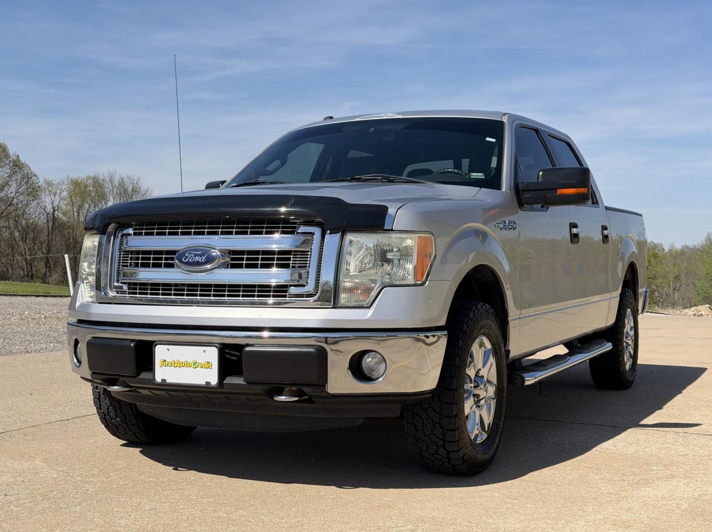 2014 SILVER /Gray Ford F-150 XLT SuperCrew 5.5-ft. Bed 4WD (1FTFW1EFXEK) with an 5.0L V8 engine, Automatic transmission, located at 2990 Old Orchard Rd., Jackson, MO, 63755, 37.354214, -89.612106 - 2014 Ford F-150 XLT 264xxx miles 4x4 5.0L V8 Automatic Backup Camera Power Driver Seat Bluetooth Cruise Power Windows/Locks/Mirrors We have financing available and we accept trades! Fill out a credit application on our website or come by today! If you have any questions, give us a call at - Photo#5