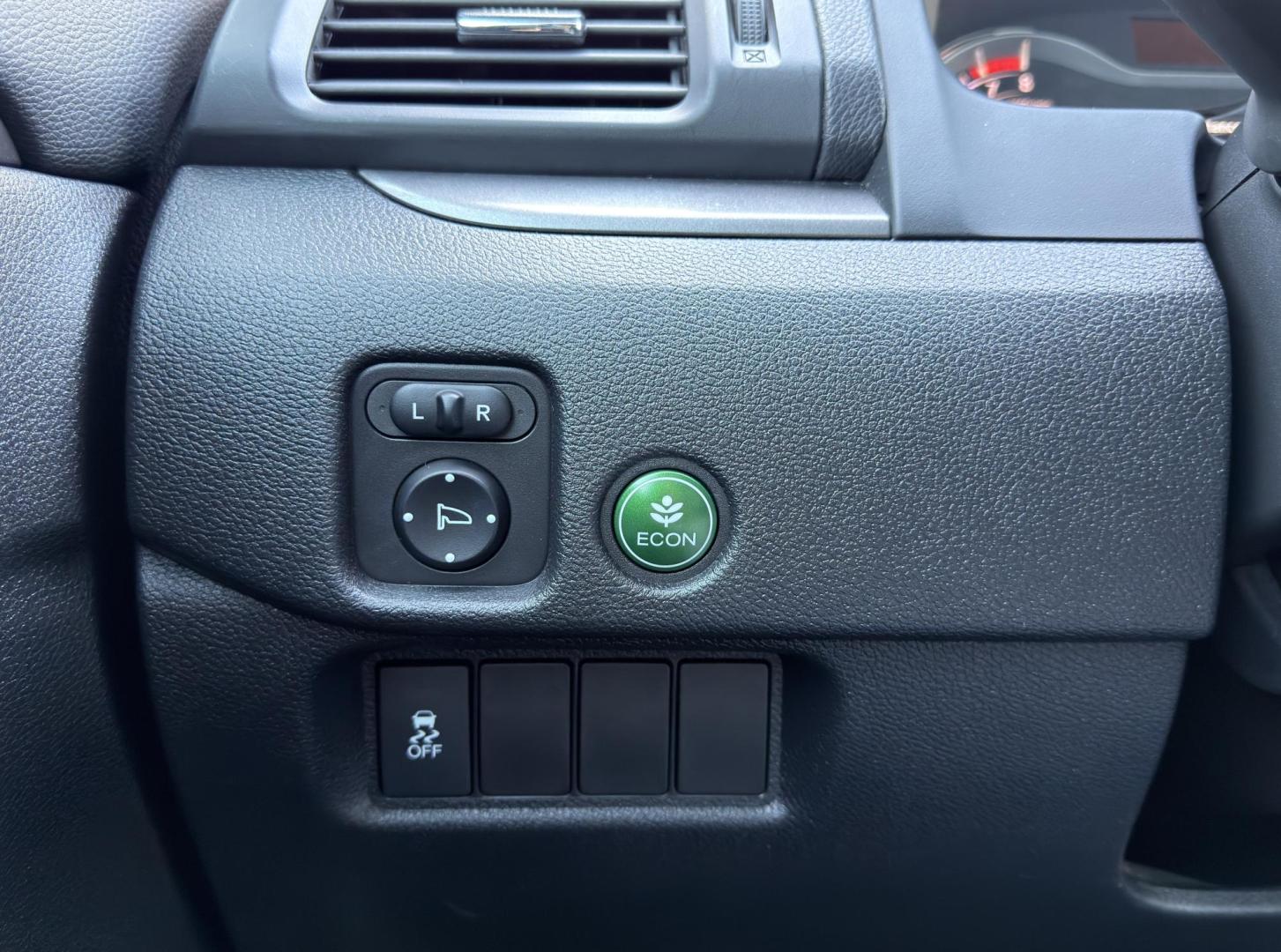 2016 BLACK /Black Honda Pilot EX-L AWD (5FNYF6H87GB) with an 3.5L V6 engine, Automatic transmission, located at 2990 Old Orchard Rd., Jackson, MO, 63755, 37.354214, -89.612106 - 2016 Honda Pilot EX-L 119xxx miles All Wheel Drive 3.5L V6 Automatic Leather 3rd Row Rear Entertainment Backup Camera Power/Heated Seats Sunroof Bluetooth Remote Start Cruise Power Windows/Locks/Mirrors We have financing available and we accept trades! Fill out a credit application on - Photo#36