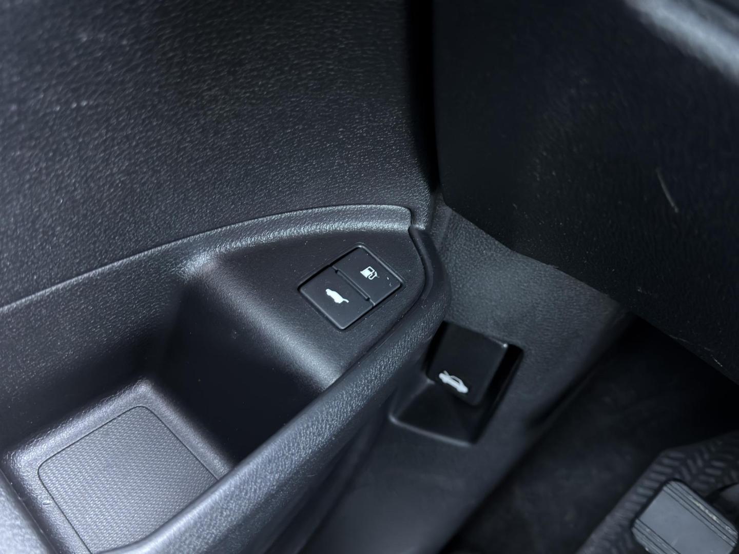 2016 BLACK /Black Honda Pilot EX-L AWD (5FNYF6H87GB) with an 3.5L V6 engine, Automatic transmission, located at 2990 Old Orchard Rd., Jackson, MO, 63755, 37.354214, -89.612106 - 2016 Honda Pilot EX-L 119xxx miles All Wheel Drive 3.5L V6 Automatic Leather 3rd Row Rear Entertainment Backup Camera Power/Heated Seats Sunroof Bluetooth Remote Start Cruise Power Windows/Locks/Mirrors We have financing available and we accept trades! Fill out a credit application on - Photo#37