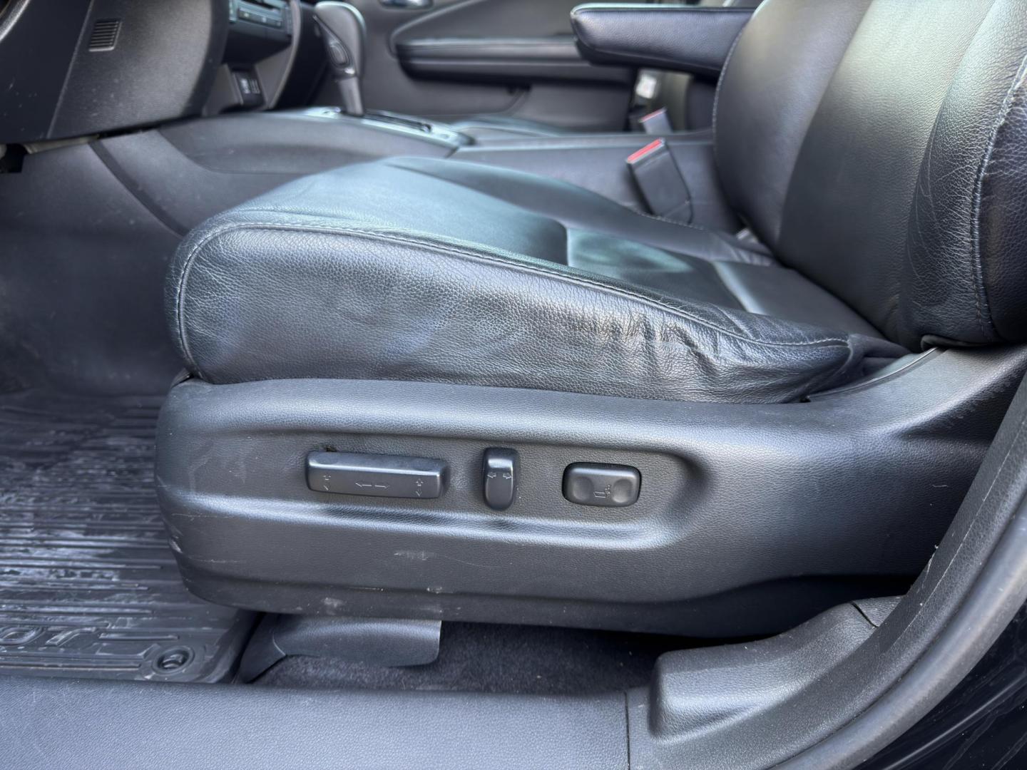 2016 BLACK /Black Honda Pilot EX-L AWD (5FNYF6H87GB) with an 3.5L V6 engine, Automatic transmission, located at 2990 Old Orchard Rd., Jackson, MO, 63755, 37.354214, -89.612106 - 2016 Honda Pilot EX-L 119xxx miles All Wheel Drive 3.5L V6 Automatic Leather 3rd Row Rear Entertainment Backup Camera Power/Heated Seats Sunroof Bluetooth Remote Start Cruise Power Windows/Locks/Mirrors We have financing available and we accept trades! Fill out a credit application on - Photo#5