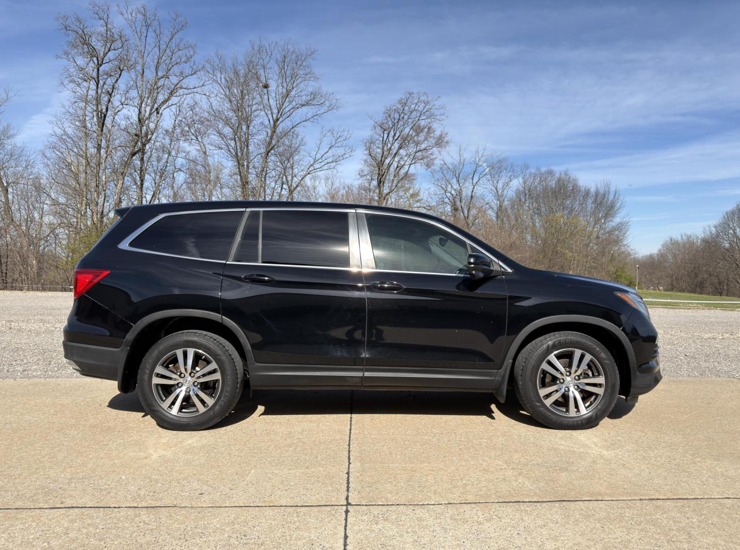 2016 BLACK /Black Honda Pilot EX-L AWD (5FNYF6H87GB) with an 3.5L V6 engine, Automatic transmission, located at 2990 Old Orchard Rd., Jackson, MO, 63755, 37.354214, -89.612106 - 2016 Honda Pilot EX-L 119xxx miles All Wheel Drive 3.5L V6 Automatic Leather 3rd Row Rear Entertainment Backup Camera Power/Heated Seats Sunroof Bluetooth Remote Start Cruise Power Windows/Locks/Mirrors We have financing available and we accept trades! Fill out a credit application on - Photo#11