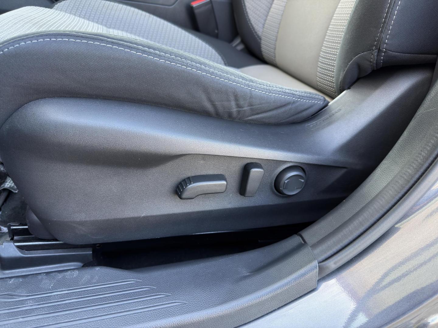 2022 GRAY /Gray Subaru Outback Premium (4S4BTAFCXN3) with an 2.5L 4 Cyl. engine, CVT transmission, located at 2990 Old Orchard Rd., Jackson, MO, 63755, 37.354214, -89.612106 - 2022 Subaru Outback Premium 1-Owner 141xxx miles All Wheel Drive 2.5L 4 Cyl. Automatic Navigation Backup Camera Power Driver Seat Heated Seats Sunroof Bluetooth Cruise Power Windows/Locks/Mirrors We have financing available and we accept trades! Fill out a credit application on our web - Photo#6