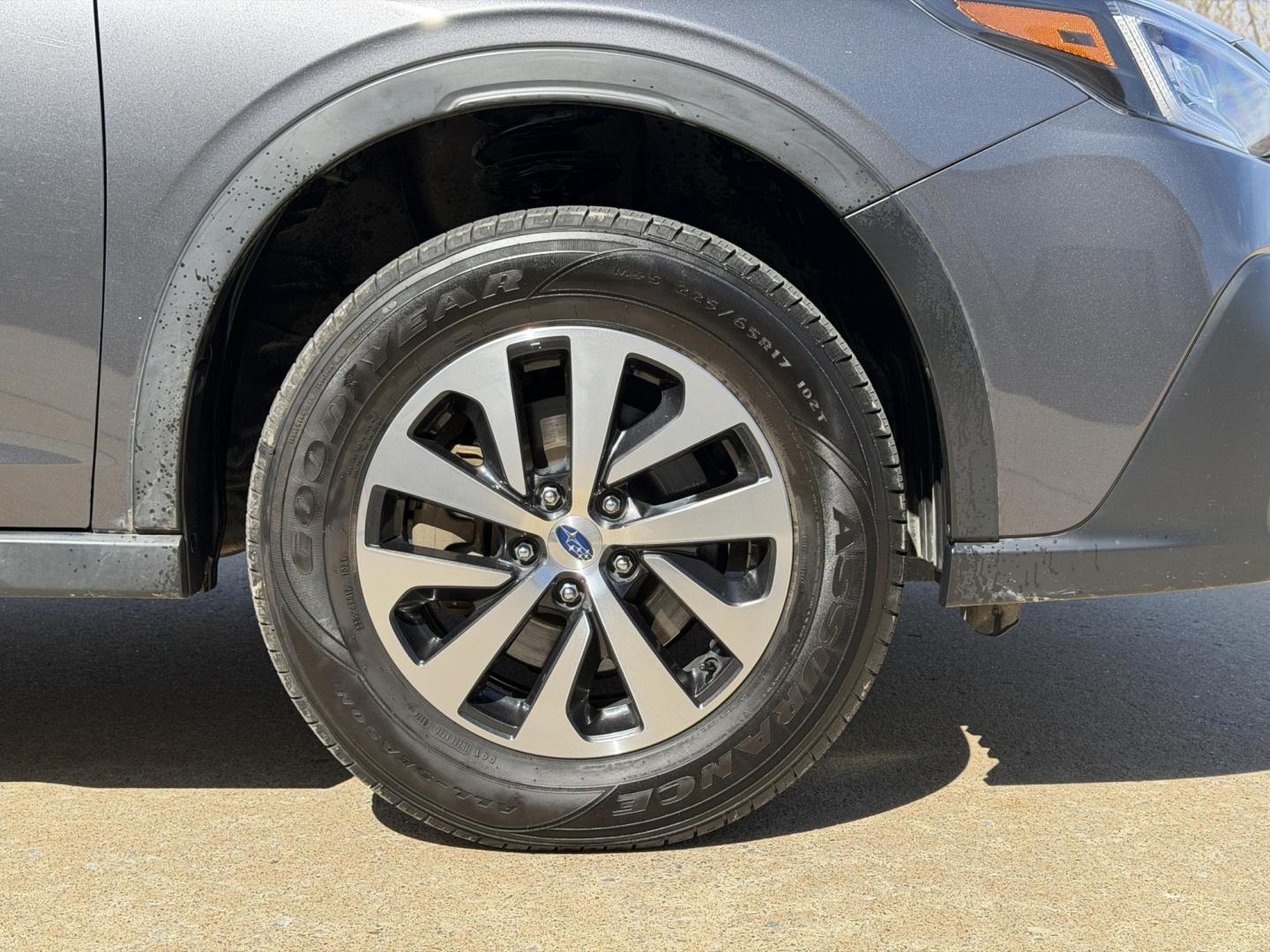 2022 GRAY /Gray Subaru Outback Premium (4S4BTAFCXN3) with an 2.5L 4 Cyl. engine, CVT transmission, located at 2990 Old Orchard Rd., Jackson, MO, 63755, 37.354214, -89.612106 - 2022 Subaru Outback Premium 1-Owner 141xxx miles All Wheel Drive 2.5L 4 Cyl. Automatic Navigation Backup Camera Power Driver Seat Heated Seats Sunroof Bluetooth Cruise Power Windows/Locks/Mirrors We have financing available and we accept trades! Fill out a credit application on our web - Photo#42