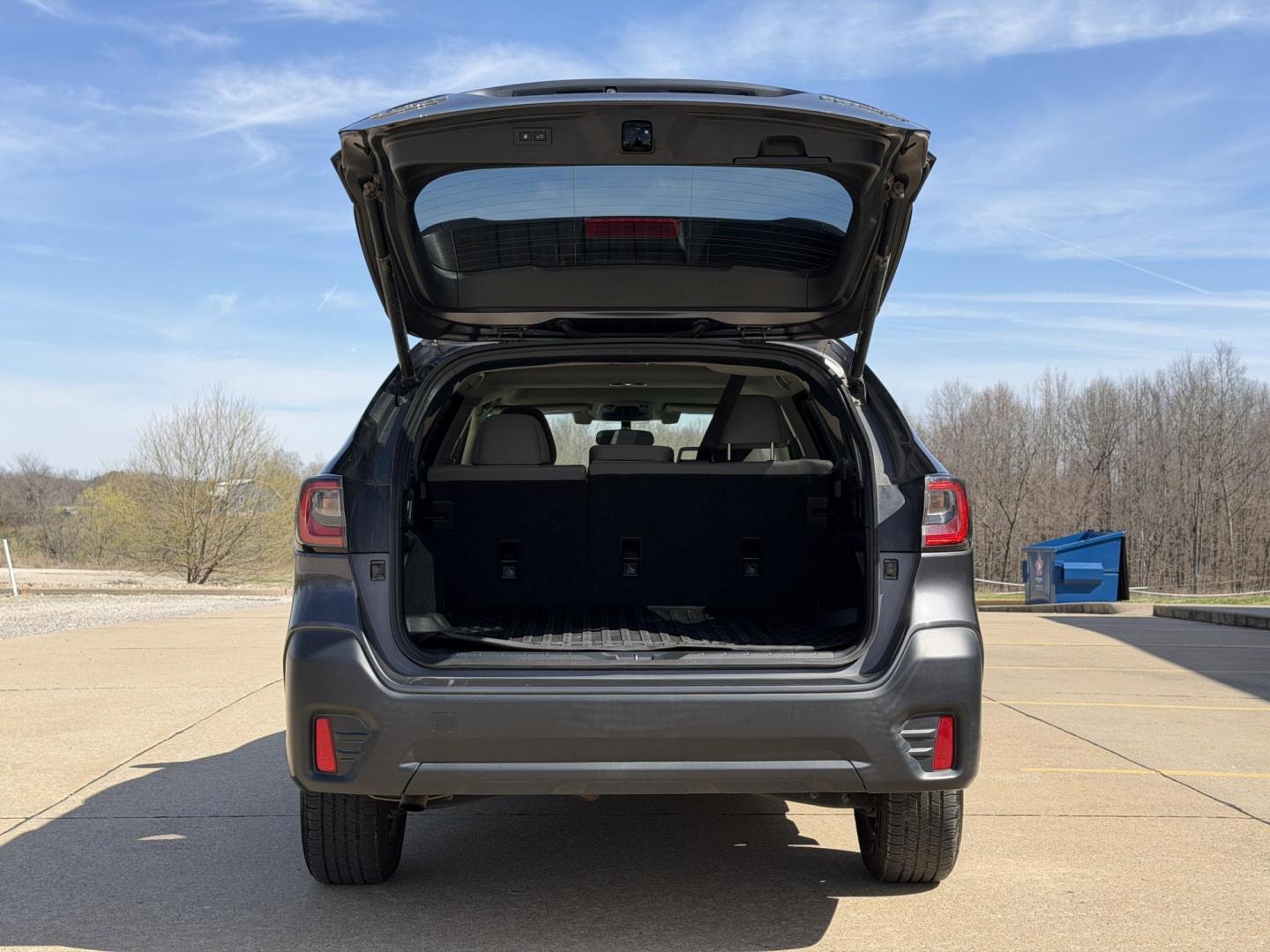 2022 GRAY /Gray Subaru Outback Premium (4S4BTAFCXN3) with an 2.5L 4 Cyl. engine, CVT transmission, located at 2990 Old Orchard Rd., Jackson, MO, 63755, 37.354214, -89.612106 - 2022 Subaru Outback Premium 1-Owner 141xxx miles All Wheel Drive 2.5L 4 Cyl. Automatic Navigation Backup Camera Power Driver Seat Heated Seats Sunroof Bluetooth Cruise Power Windows/Locks/Mirrors We have financing available and we accept trades! Fill out a credit application on our web - Photo#20