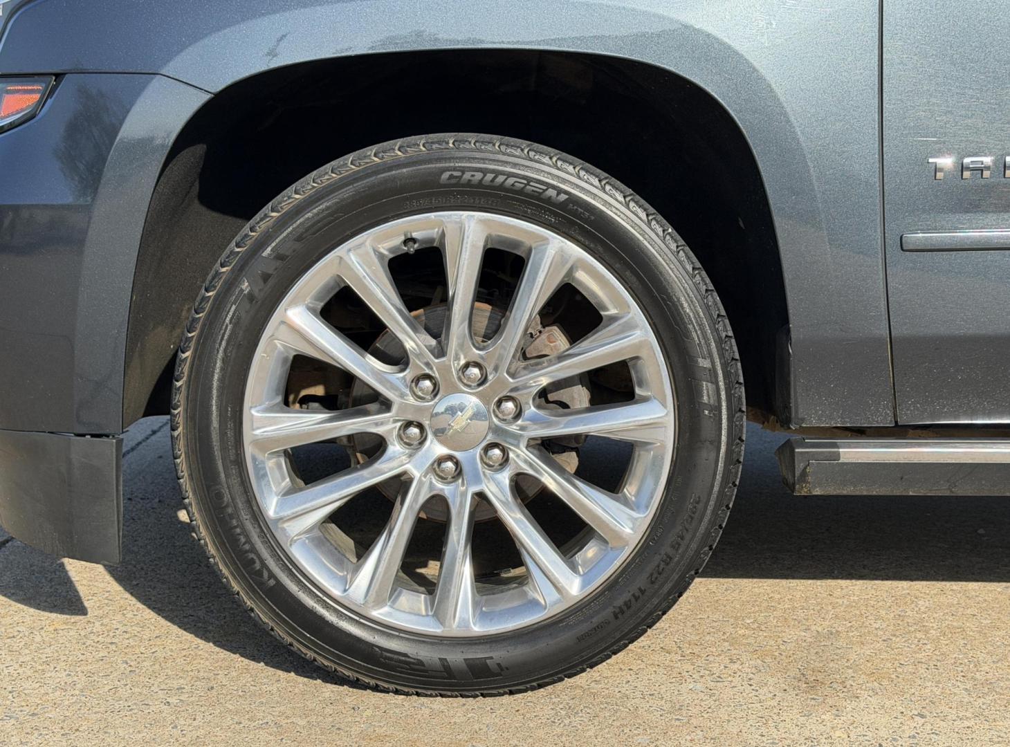 2019 GRAY /Brown Chevrolet Tahoe Premier 4WD (1GNSKCKJ7KR) with an 6.2L V8 engine, Automatic transmission, located at 2990 Old Orchard Rd., Jackson, MO, 63755, 37.354214, -89.612106 - 2019 Chevrolet Tahoe 1500 Premier 148xxx miles 4 Wheel Drive 6.2L V8 Automatic Leather 3rd Row Rear Entertainment Navigation Power/Heated/Cooled Seats Heated Rear Seats Heated Steering Wheel Backup Camera Power Running Boards Sunroof Bluetooth Heads Up Display Remote Start Cruise - Photo#47