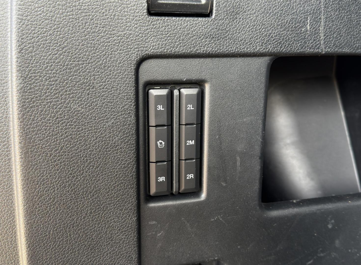 2020 RED /Black Ford Expedition Limited 4WD (1FMJU2AT2LE) with an 3.5L V6 engine, Automatic transmission, located at 2990 Old Orchard Rd., Jackson, MO, 63755, 37.354214, -89.612106 - 2020 Ford Expedition Limited 1-Owner 149xxx miles 4 Wheel Drive 3.5L V6 Automatic Leather 3rd Row Navigation Power/Heated/Cooled Seats Heated Rear Seats Heated Steering Wheel Backup Camera Sunroof Power Running Boards Bluetooth Remote Start Cruise Power Windows/Locks/Mirrors We ha - Photo#26