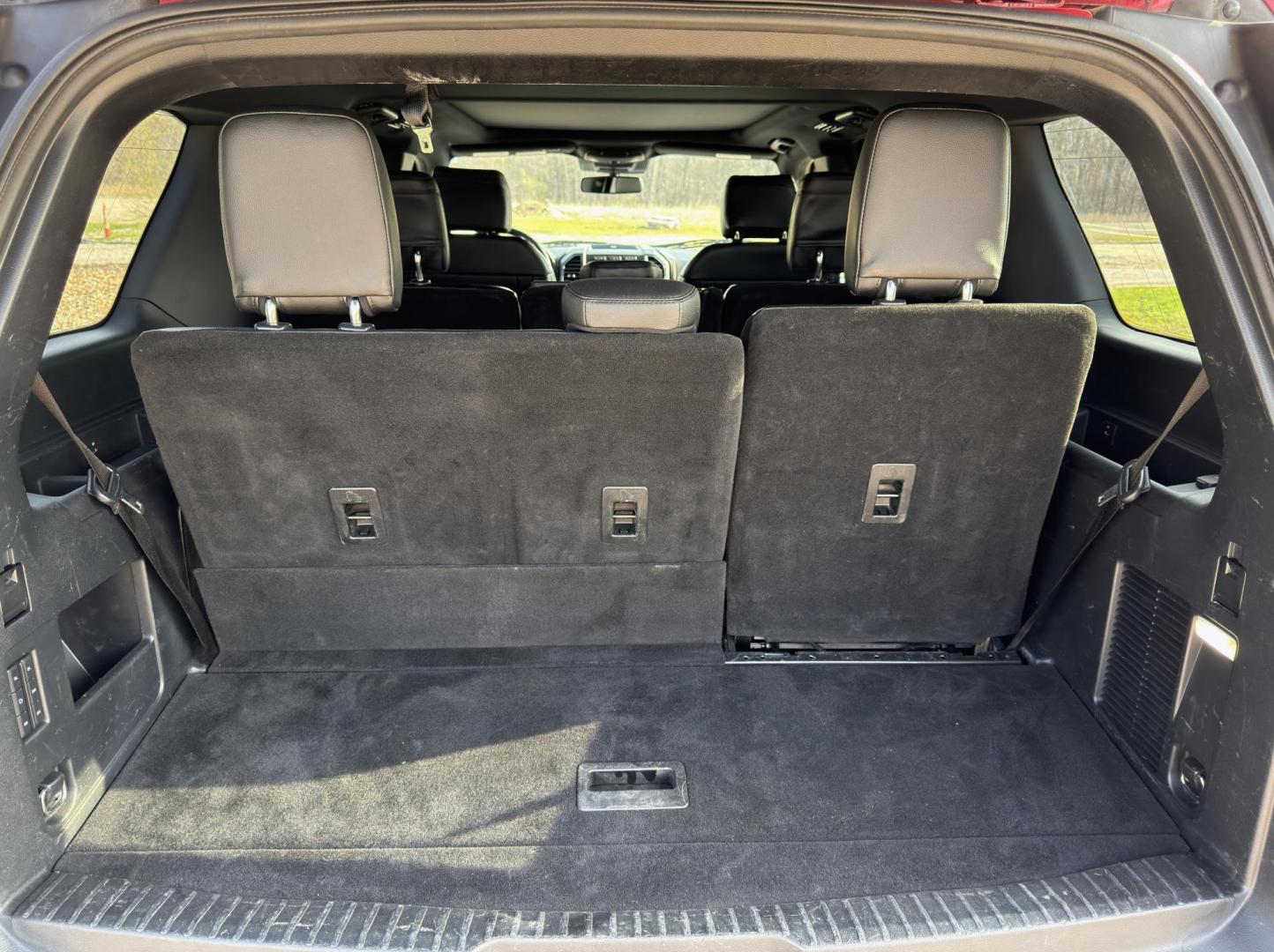 2020 RED /Black Ford Expedition Limited 4WD (1FMJU2AT2LE) with an 3.5L V6 engine, Automatic transmission, located at 2990 Old Orchard Rd., Jackson, MO, 63755, 37.354214, -89.612106 - 2020 Ford Expedition Limited 1-Owner 149xxx miles 4 Wheel Drive 3.5L V6 Automatic Leather 3rd Row Navigation Power/Heated/Cooled Seats Heated Rear Seats Heated Steering Wheel Backup Camera Sunroof Power Running Boards Bluetooth Remote Start Cruise Power Windows/Locks/Mirrors We ha - Photo#25