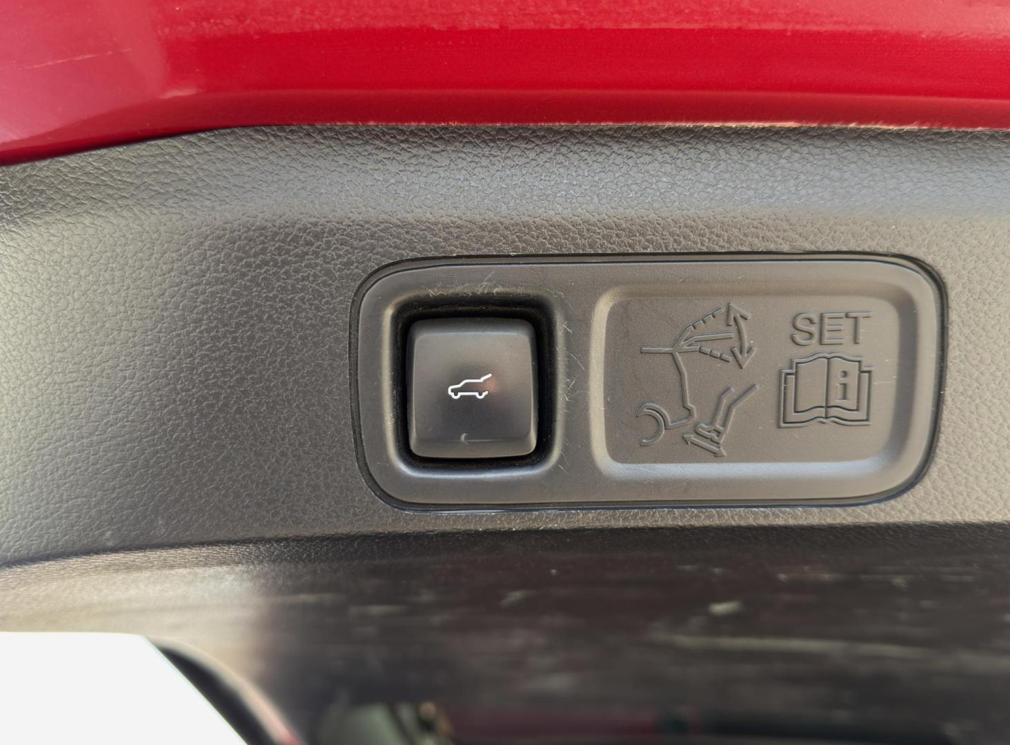 2020 RED /Black Ford Expedition Limited 4WD (1FMJU2AT2LE) with an 3.5L V6 engine, Automatic transmission, located at 2990 Old Orchard Rd., Jackson, MO, 63755, 37.354214, -89.612106 - 2020 Ford Expedition Limited 1-Owner 149xxx miles 4 Wheel Drive 3.5L V6 Automatic Leather 3rd Row Navigation Power/Heated/Cooled Seats Heated Rear Seats Heated Steering Wheel Backup Camera Sunroof Power Running Boards Bluetooth Remote Start Cruise Power Windows/Locks/Mirrors We ha - Photo#27