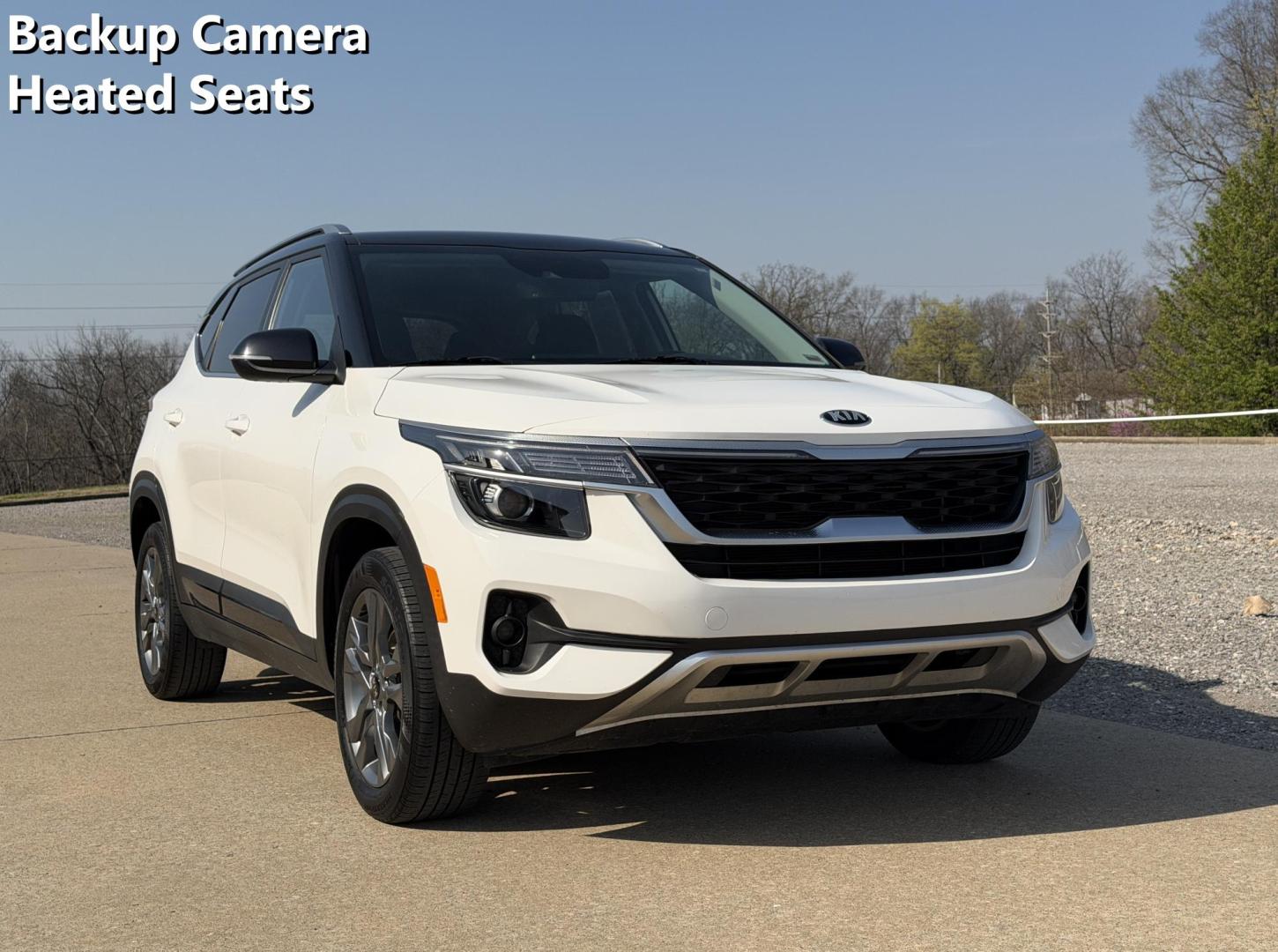 2021 WHITE /Gray Kia Seltos S (KNDEU2AA3M7) with an 2.0L 4 Cyl. engine, CVT transmission, located at 2990 Old Orchard Rd., Jackson, MO, 63755, 37.354214, -89.612106 - 2021 Kia Seltos S 124xxx miles Front Wheel Drive 2.0L 4 Cyl. Automatic Backup Camera Heated Seats Bluetooth Remote Start Cruise Power Windows/Locks/Mirrors We have financing available and we accept trades! Fill out a credit application on our website or come by today! If you have any que - Photo#0