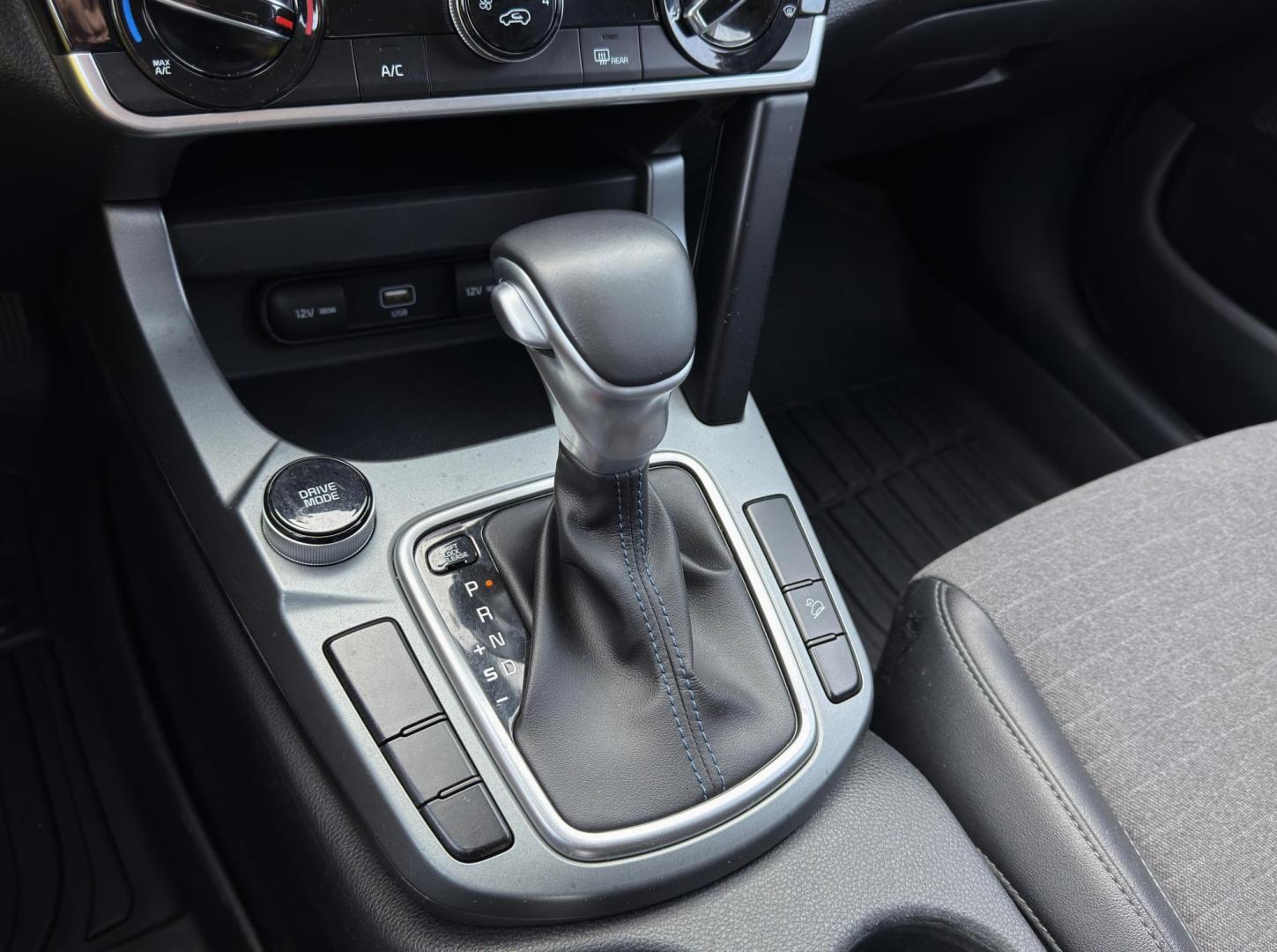 2021 WHITE /Gray Kia Seltos S (KNDEU2AA3M7) with an 2.0L 4 Cyl. engine, CVT transmission, located at 2990 Old Orchard Rd., Jackson, MO, 63755, 37.354214, -89.612106 - 2021 Kia Seltos S 124xxx miles Front Wheel Drive 2.0L 4 Cyl. Automatic Backup Camera Heated Seats Bluetooth Remote Start Cruise Power Windows/Locks/Mirrors We have financing available and we accept trades! Fill out a credit application on our website or come by today! If you have any que - Photo#23