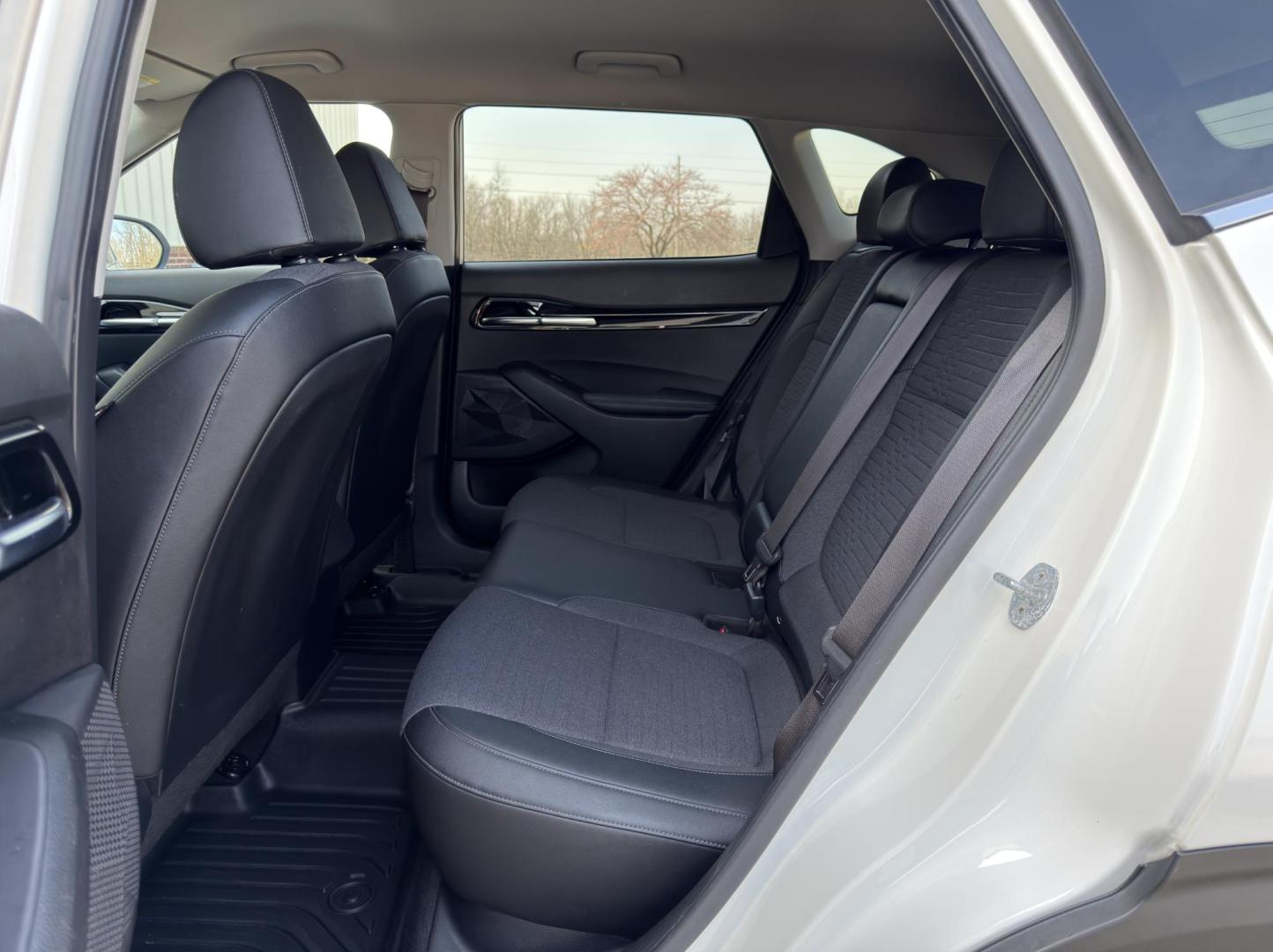 2021 WHITE /Gray Kia Seltos S (KNDEU2AA3M7) with an 2.0L 4 Cyl. engine, CVT transmission, located at 2990 Old Orchard Rd., Jackson, MO, 63755, 37.354214, -89.612106 - 2021 Kia Seltos S 124xxx miles Front Wheel Drive 2.0L 4 Cyl. Automatic Backup Camera Heated Seats Bluetooth Remote Start Cruise Power Windows/Locks/Mirrors We have financing available and we accept trades! Fill out a credit application on our website or come by today! If you have any que - Photo#15